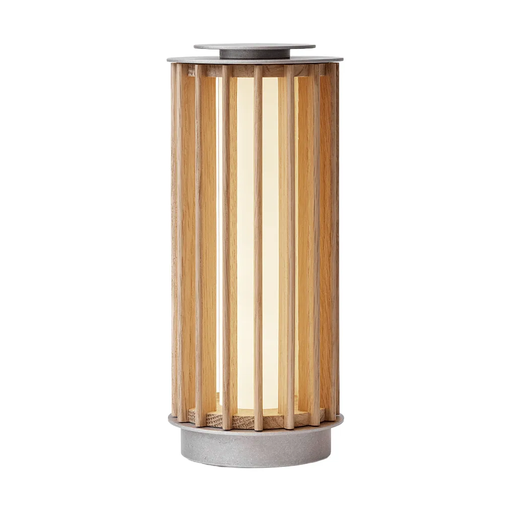 Numbra TY3 portabel bordslampa, Lackerad ek-trumlad aluminium &Tradition