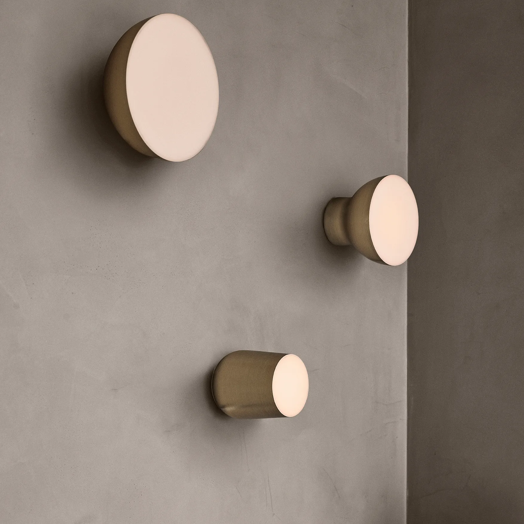 Passepartout JH12 lampa fast montage, Guld &Tradition