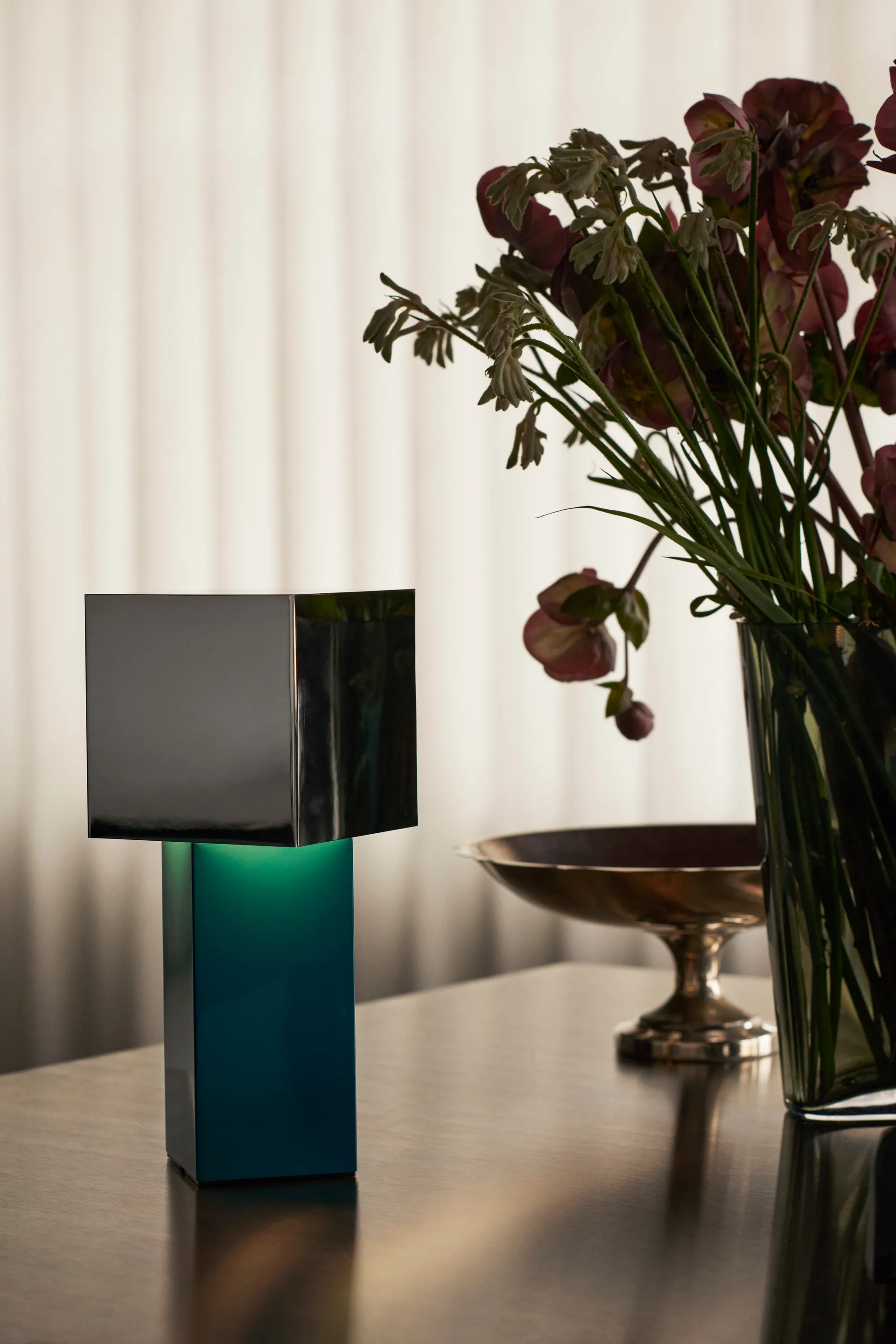 Pivot ATD7 portabel lampa, Blue silver &Tradition