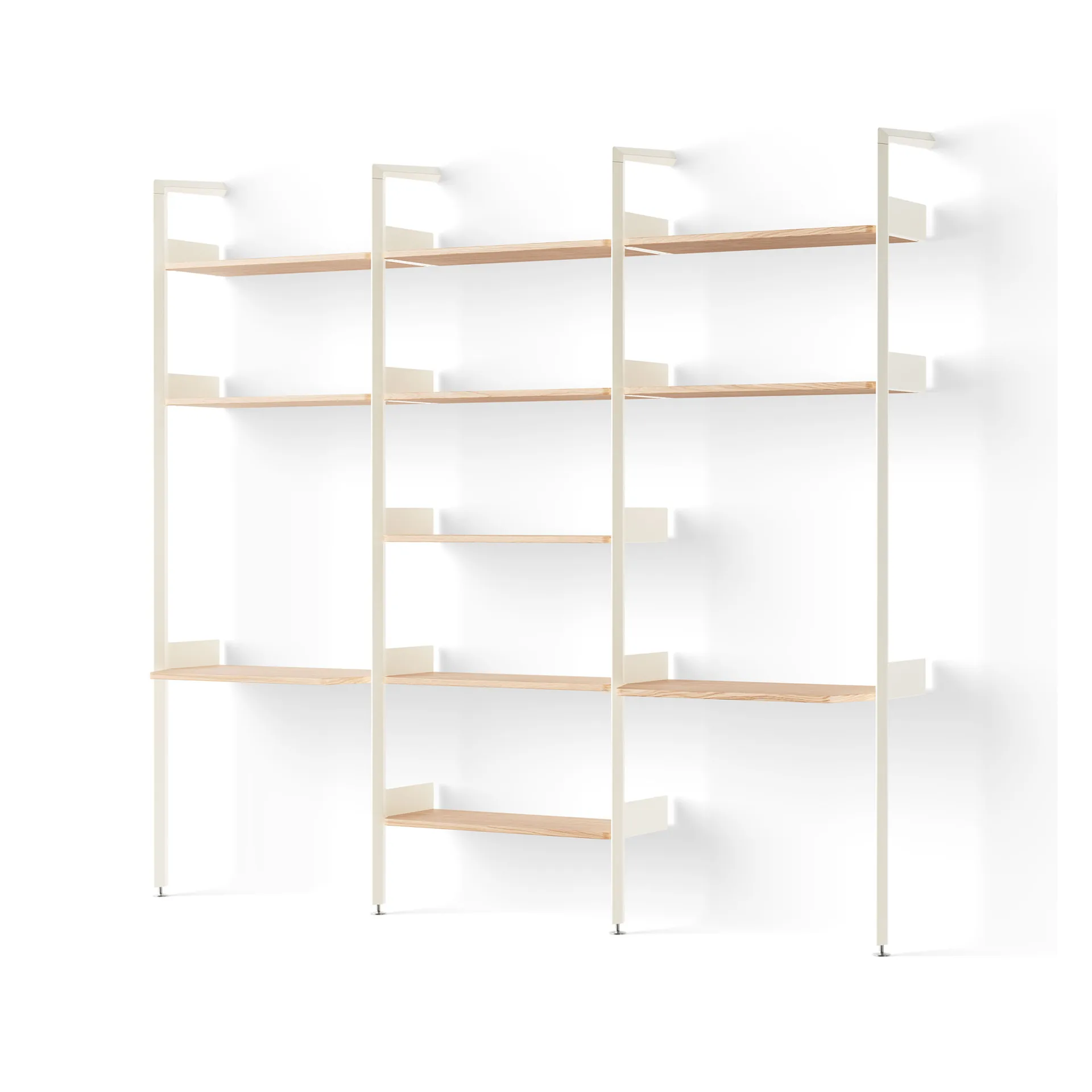 Rombe hylla konfiguration I alabaster-lackad ek,  &Tradition