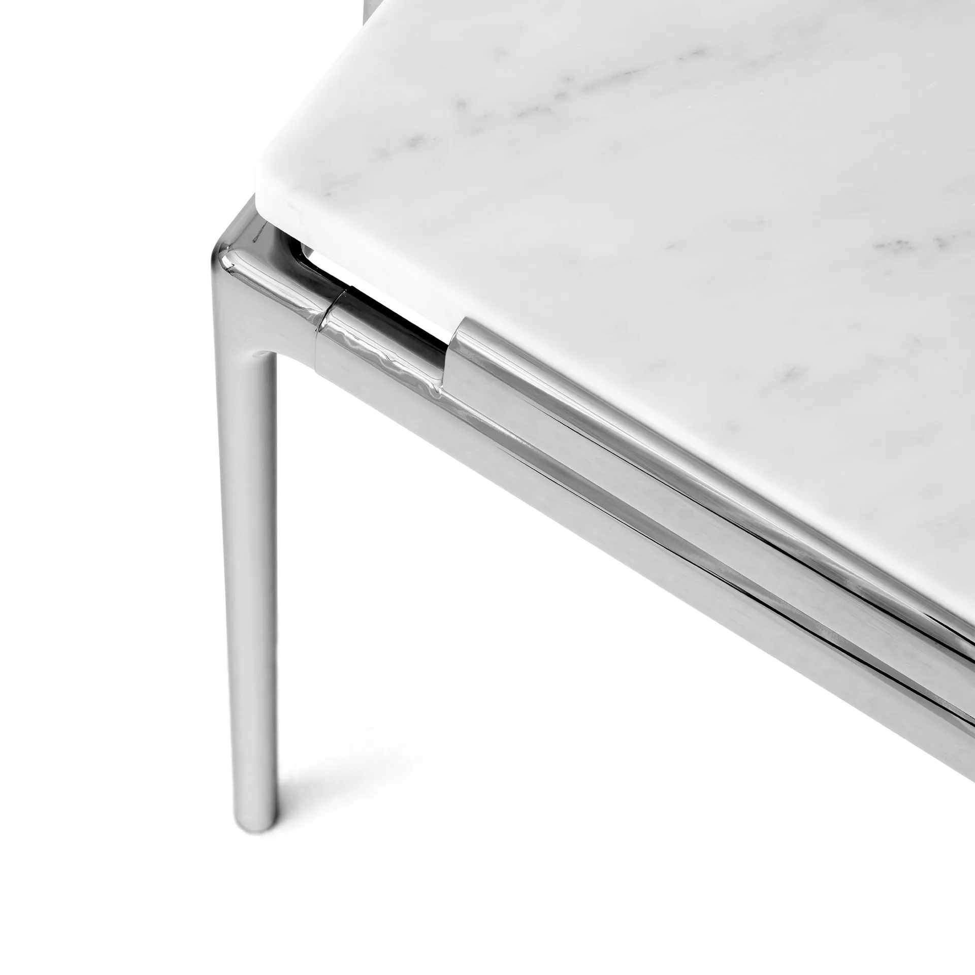 Sett LN11 sidobord, Bianco carrara-dark chrome &Tradition