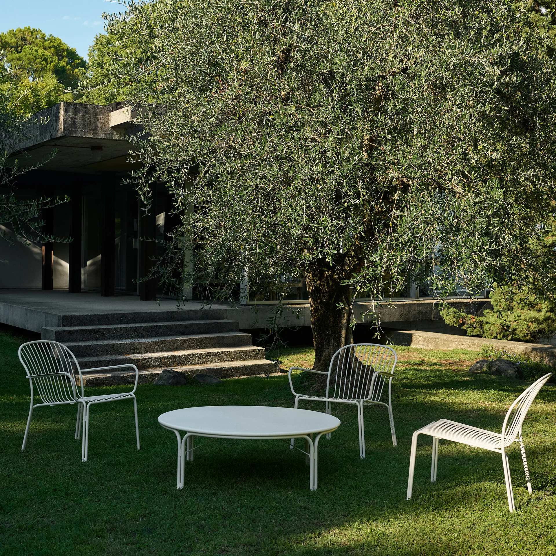 Thorvald SC109 soffbord, Ivory, Ø115 cm &Tradition