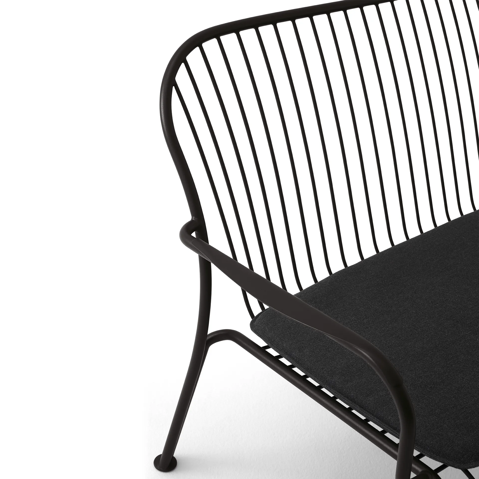 Thorvald SC110 loungesoffa, Warm black, 143 cm &Tradition