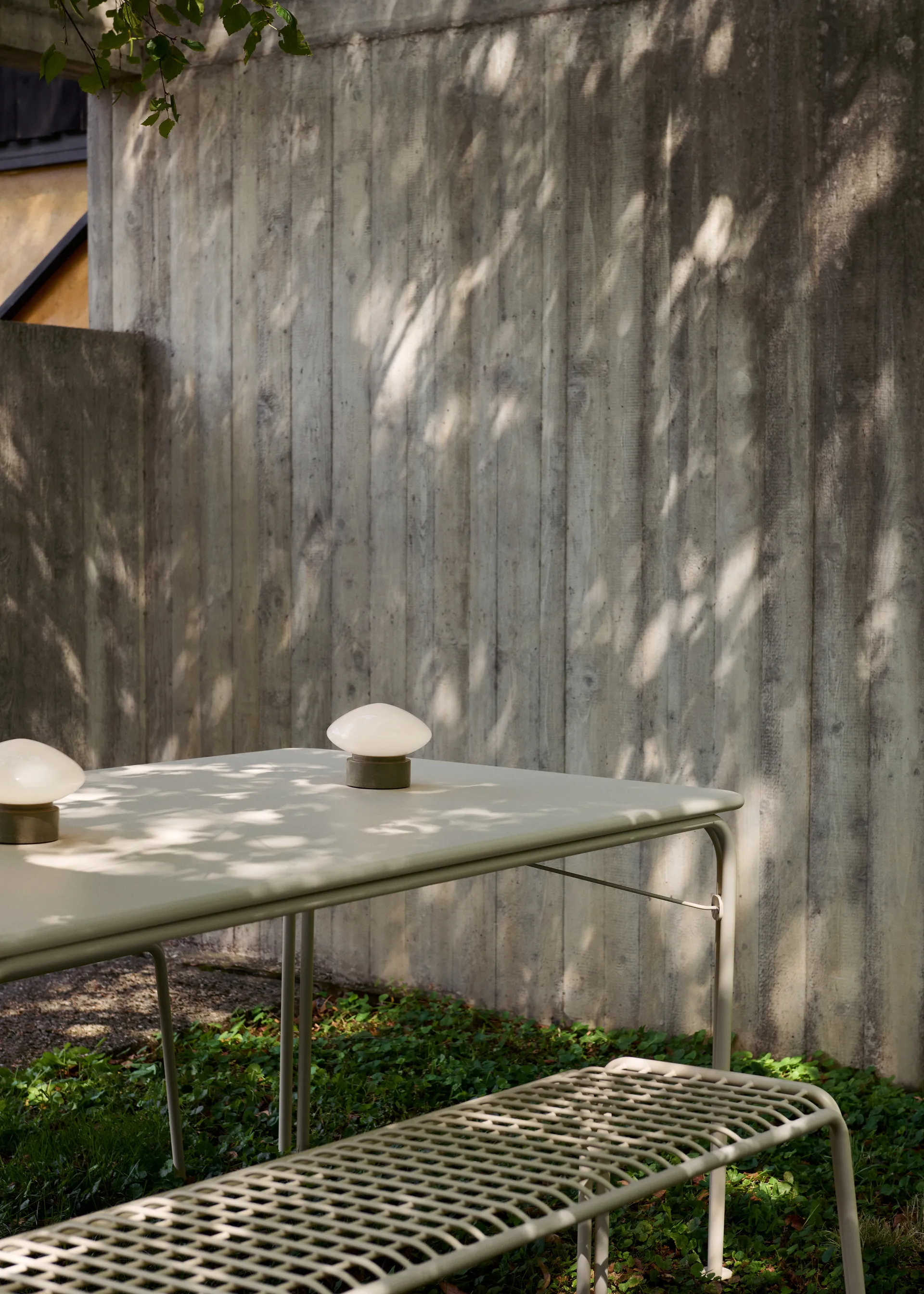 Thorvald SC112 bänk, Ivory, 125 cm &Tradition