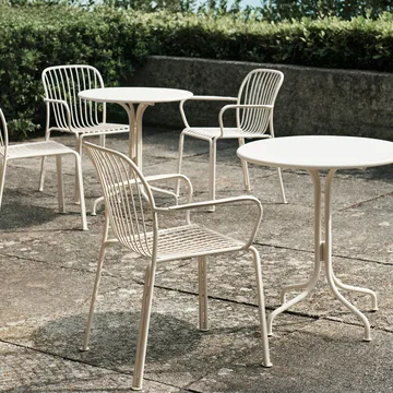 Thorvald SC96 cafébord Ø70 cm - Ivory - &Tradition