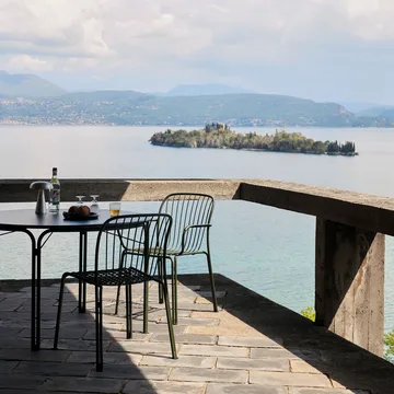 Thorvald SC98 matbord Ø115 cm - Bronze green - &Tradition