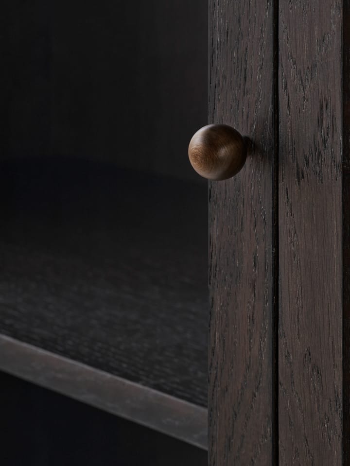 Trace SC87 vitrinskåp 50x192x40 cm - Dark stained oak - &Tradition