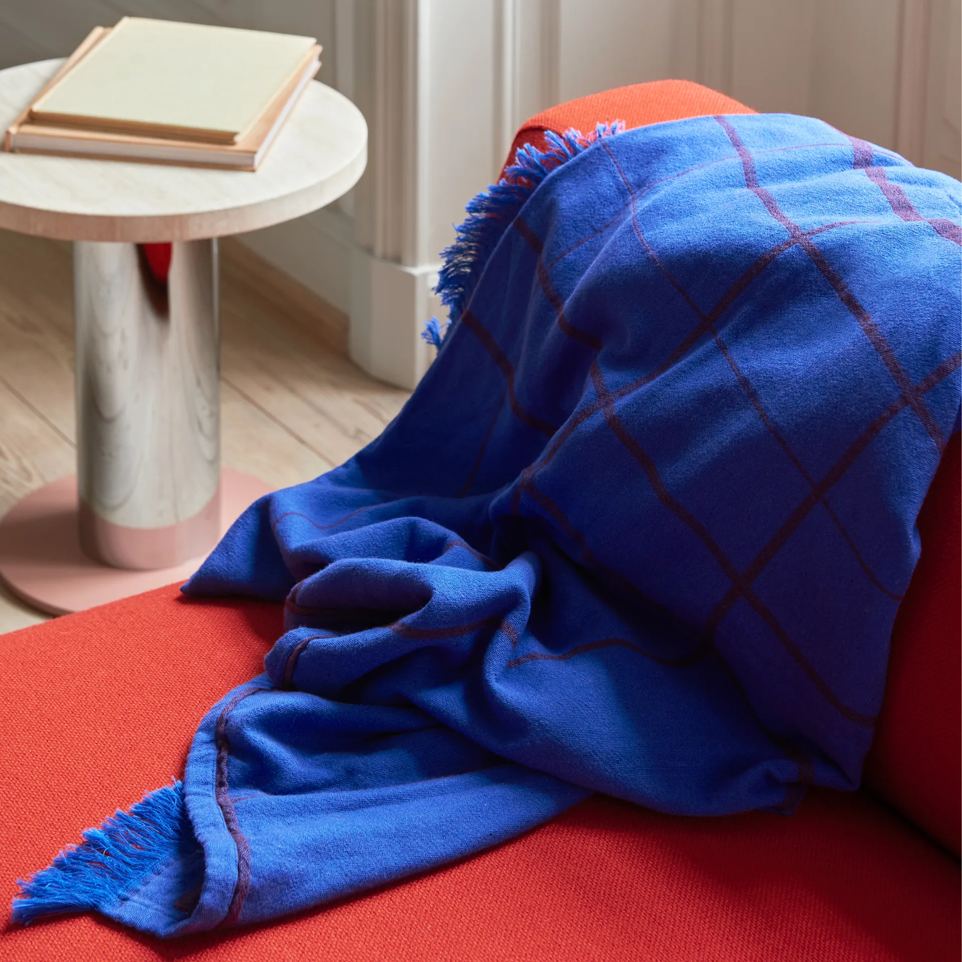 Untitled AP10 pläd 150x210 cm, Electric Blue &Tradition