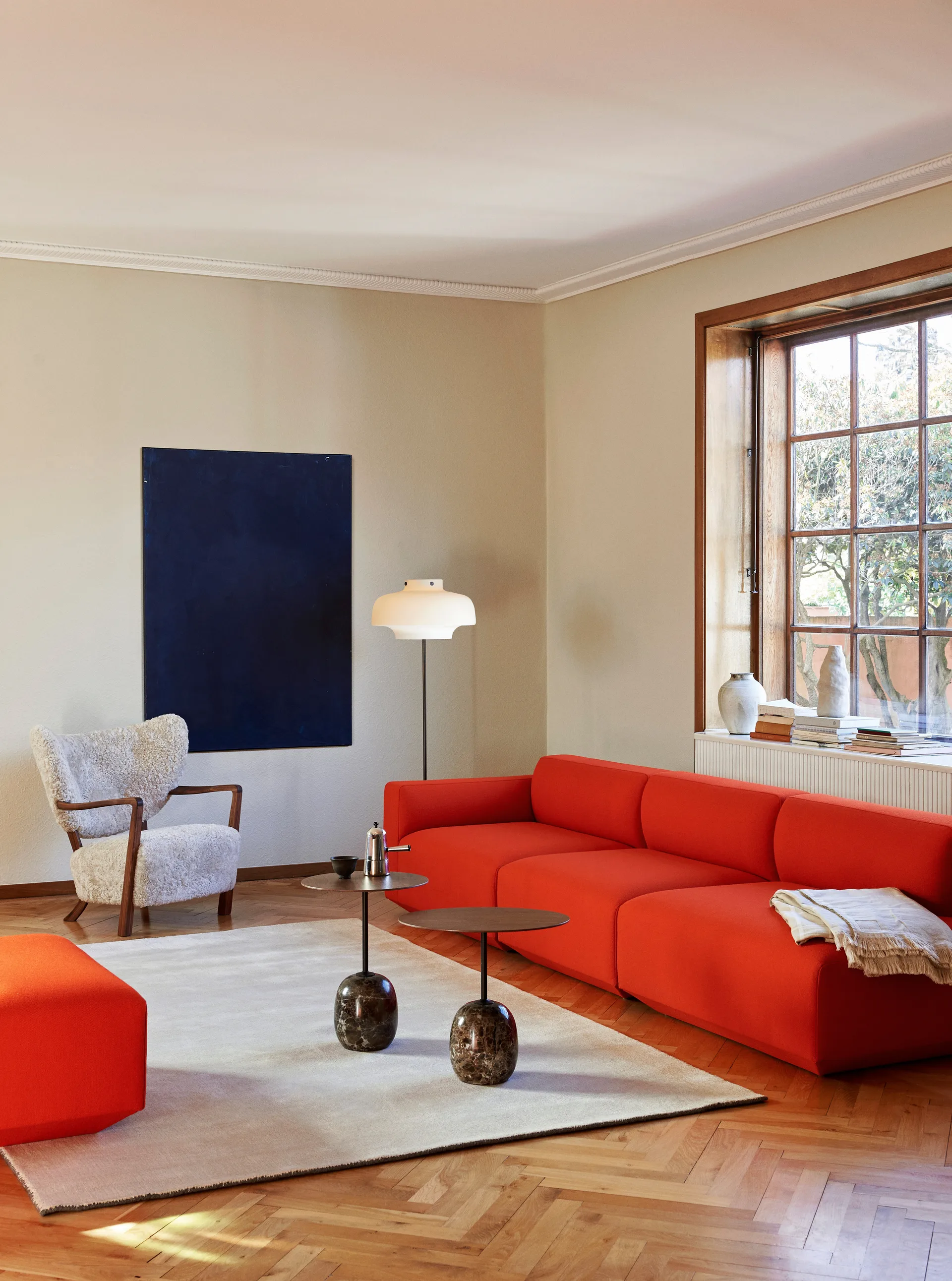 Wulff Lounge Chair ATD2 fåtölj, Oljad valnöt-Moonlight &Tradition