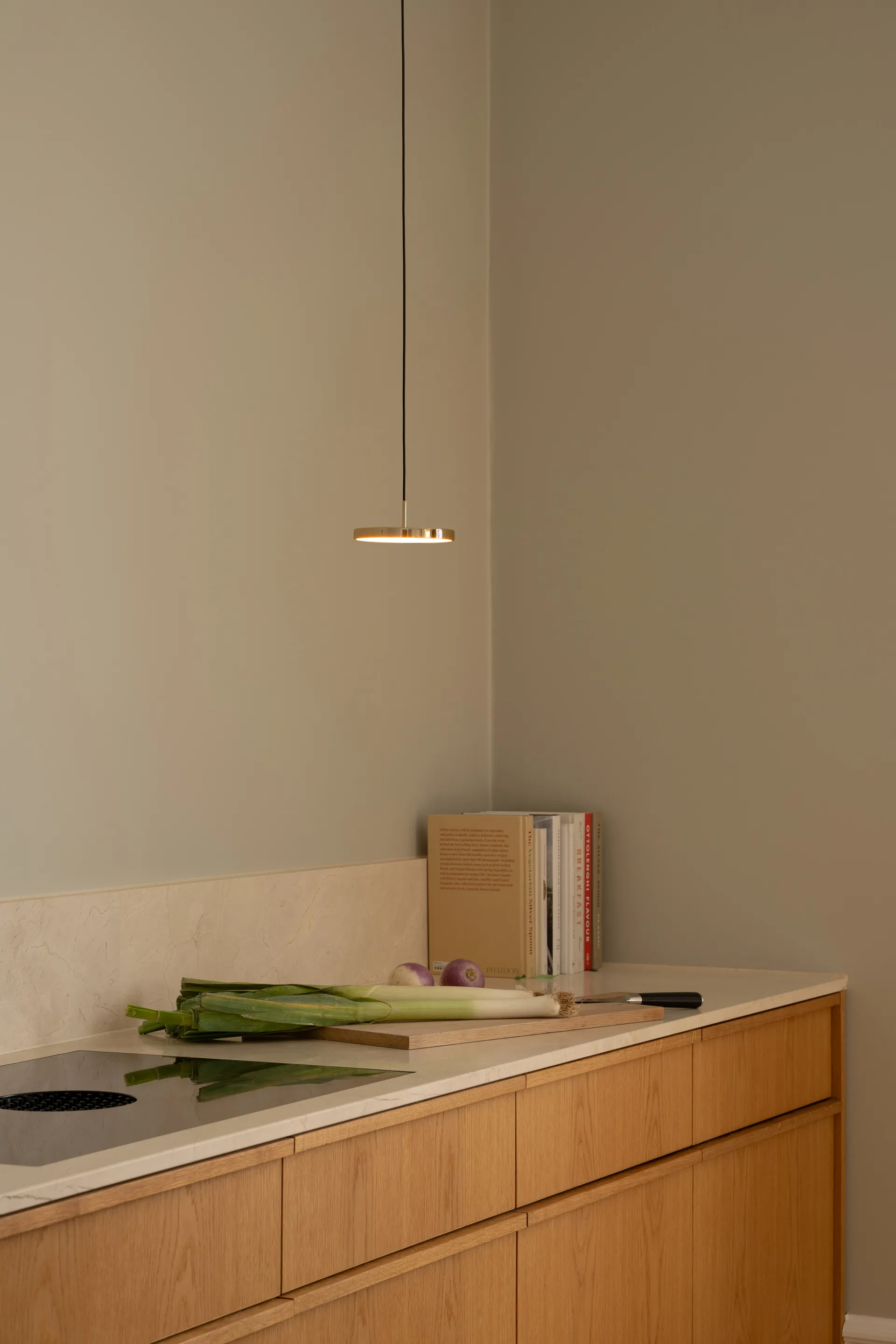 Asteria Micro taklampa, Polished Brass Umage