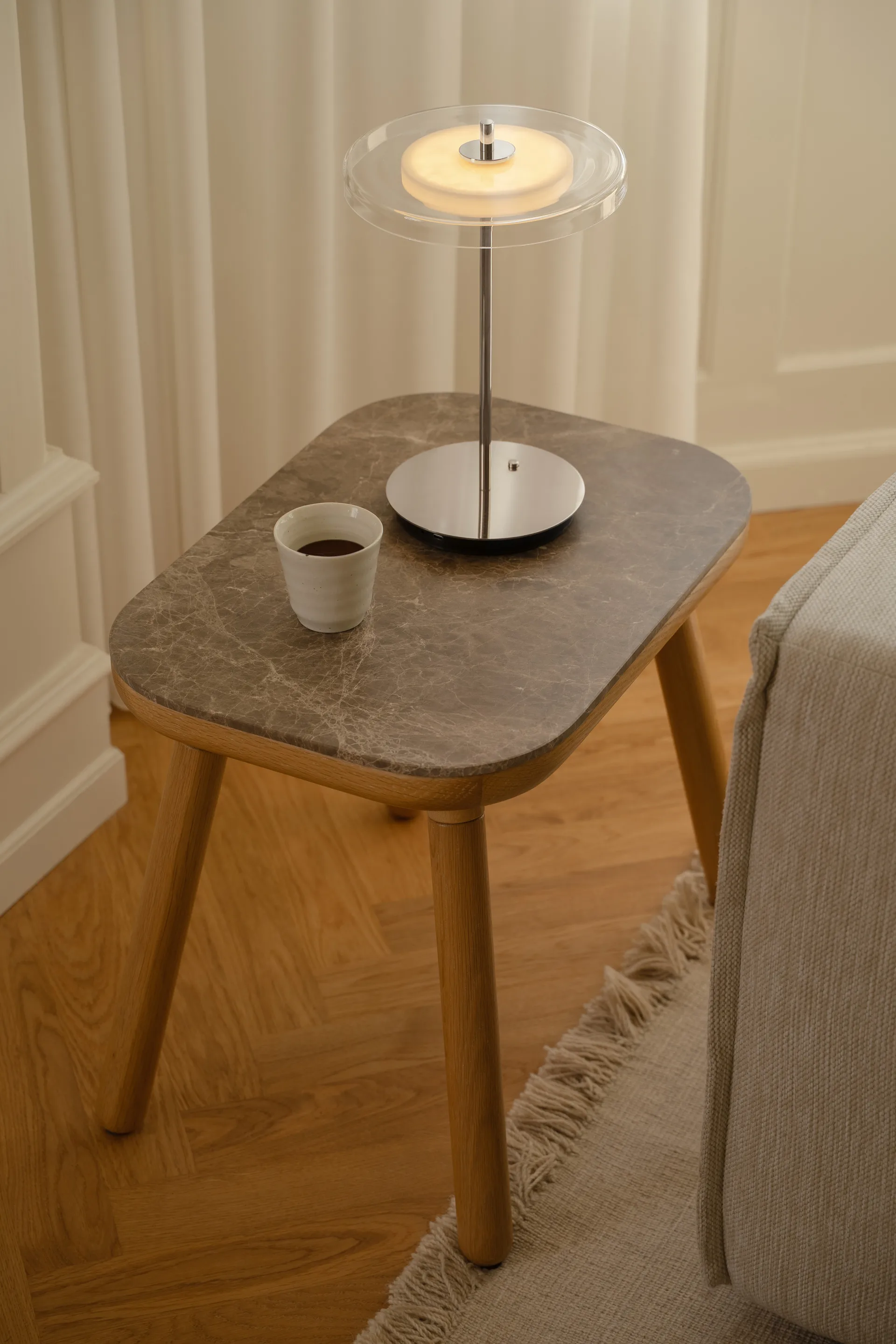 Asteria Move bordslampa, Glass-polished steel Umage