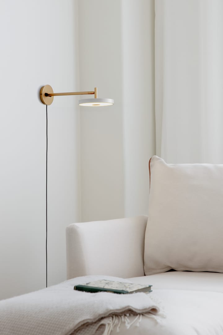 Asteria Wall long vägglampa, Pearl white Umage