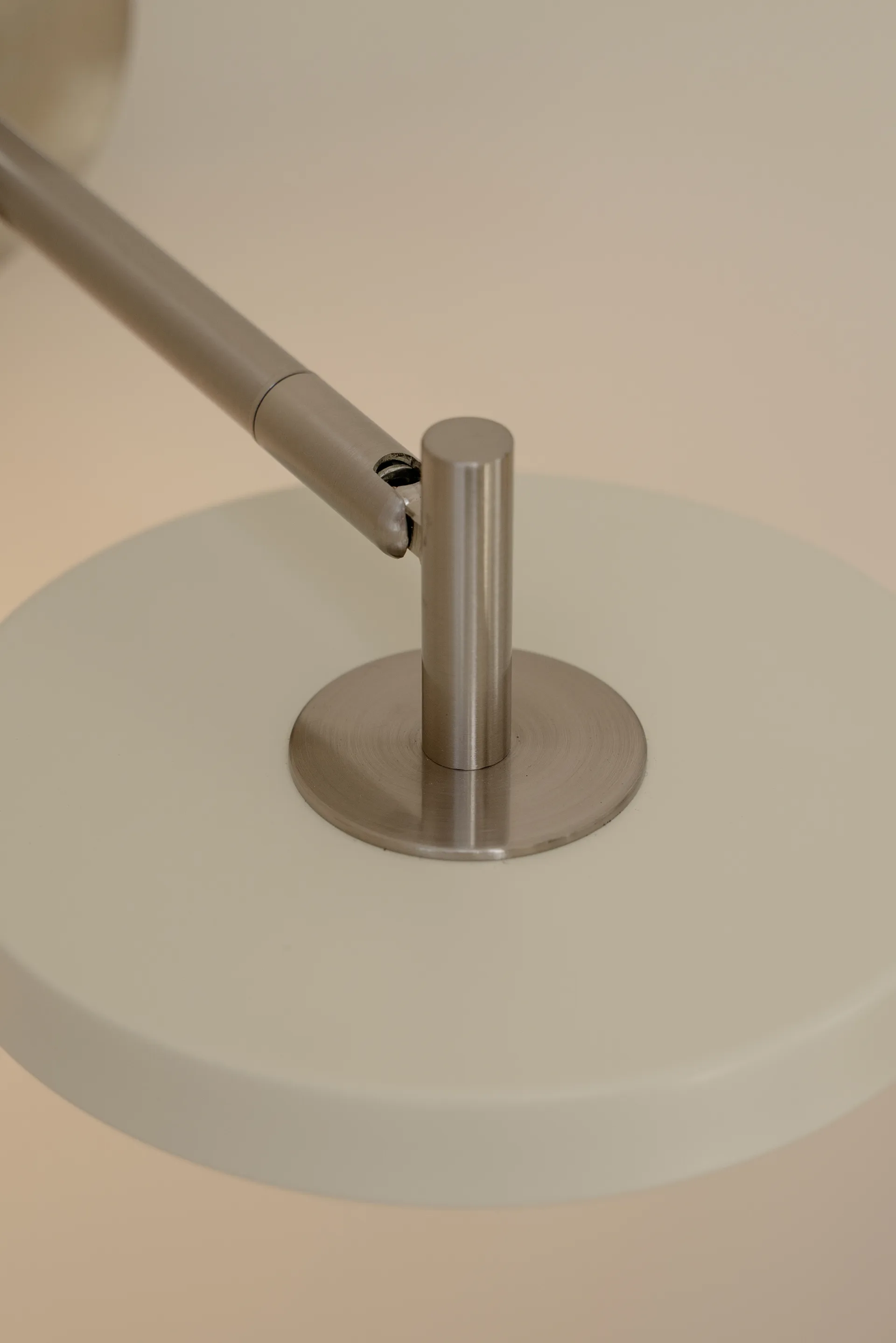 Asteria Wall vägglampa, Long, Nuance Mist-chrome Umage