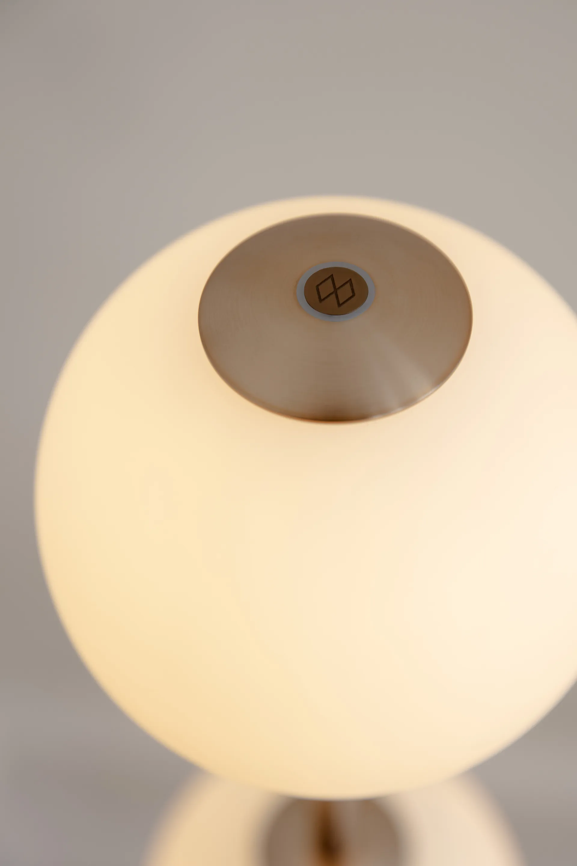 Audrey Floor golvlampa, Plated brass Umage