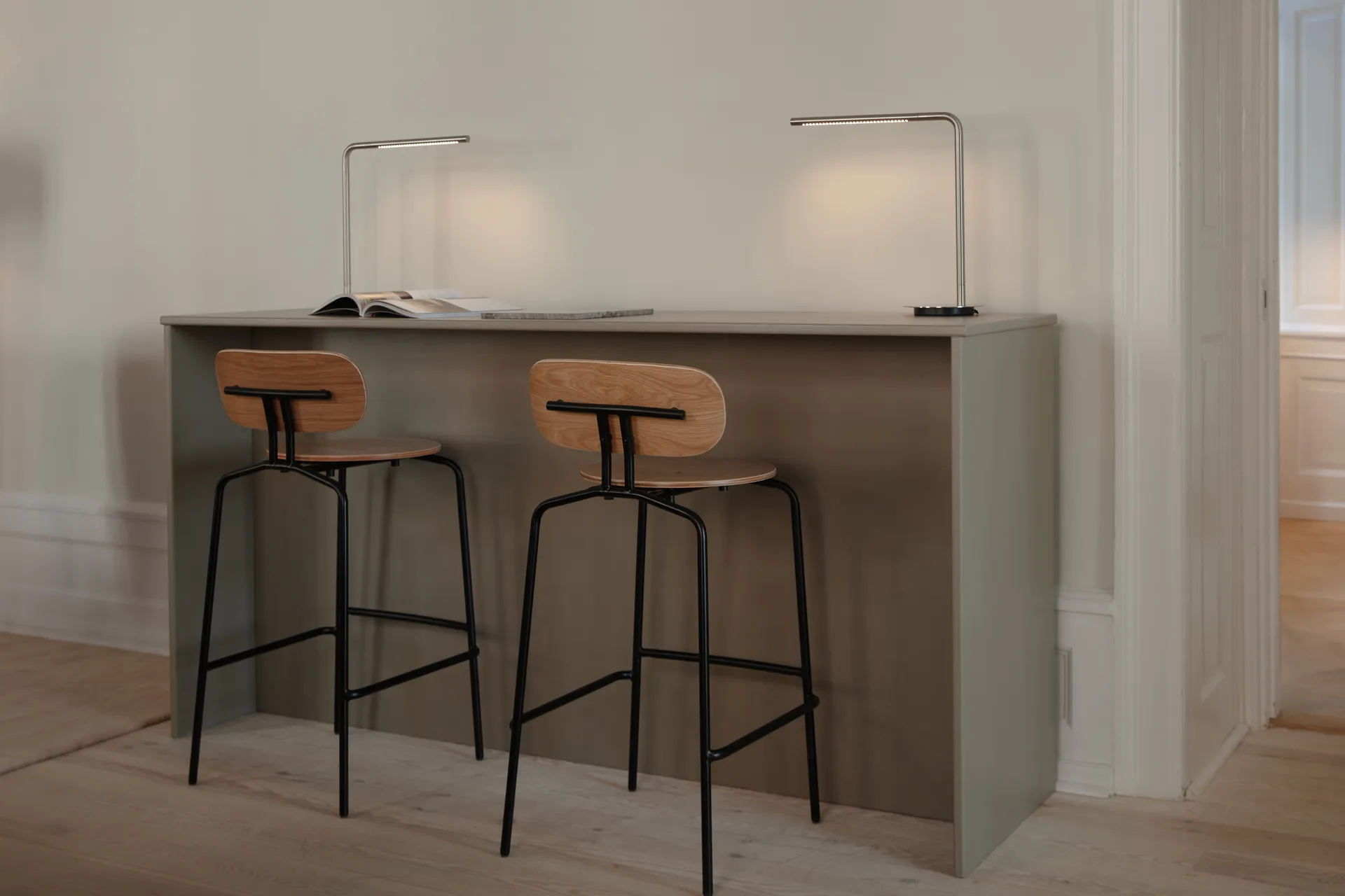 Curious barstol 75 cm, Oak-black Umage