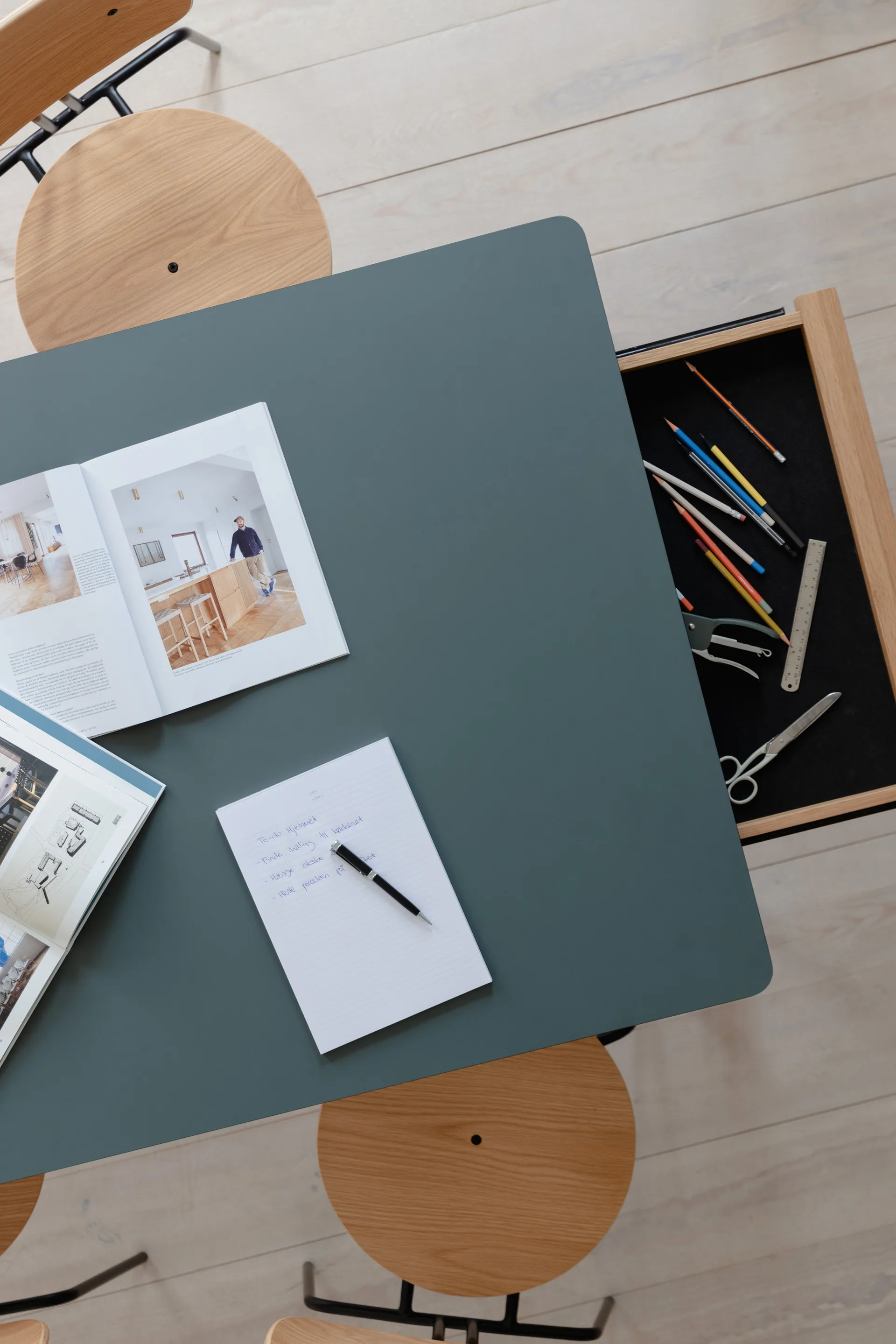 Heart'n'Soul matbord 90x200 cm, Oak-moss green Umage