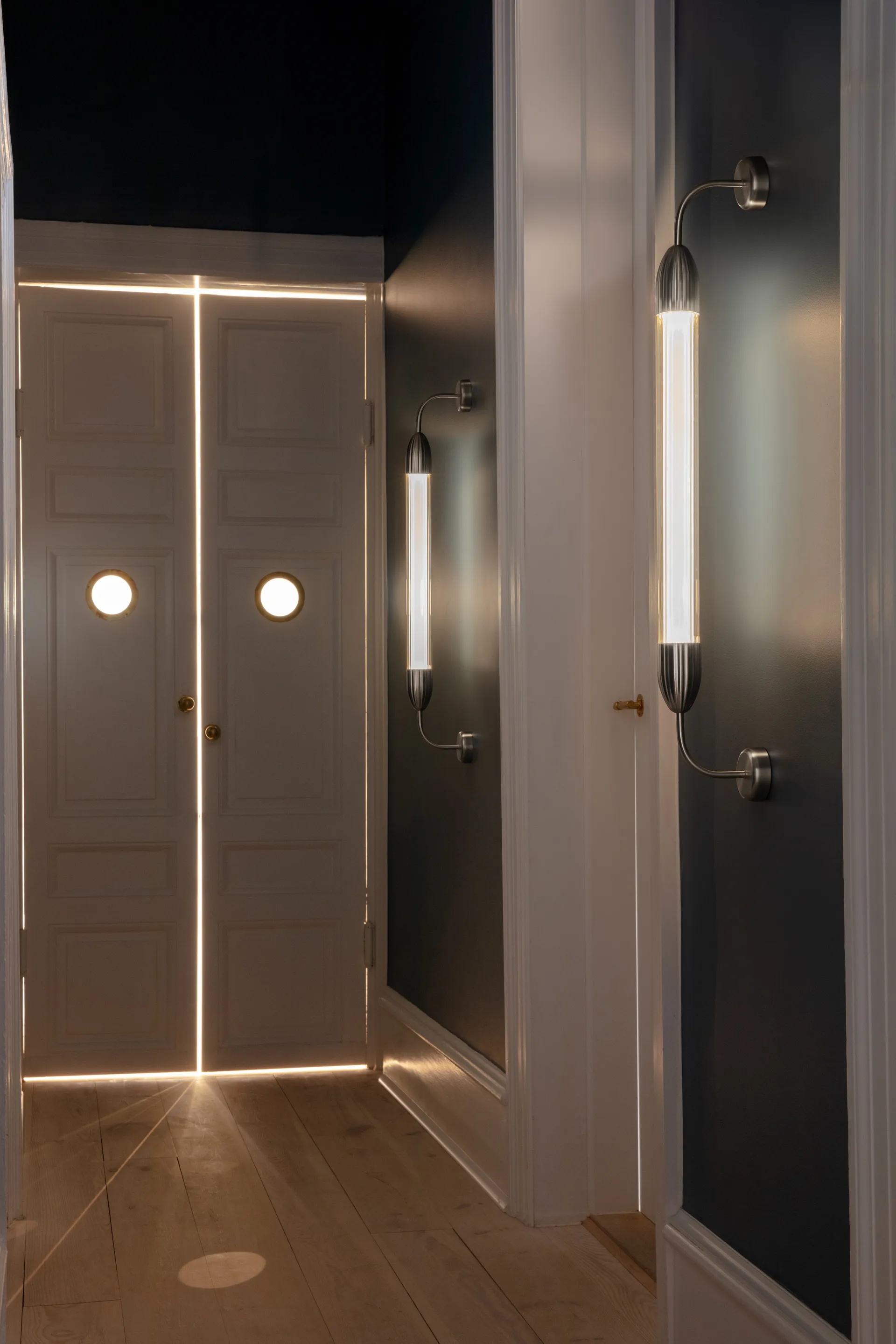 Lemon Squeeze Wall long vägglampa, Single polished steel Umage