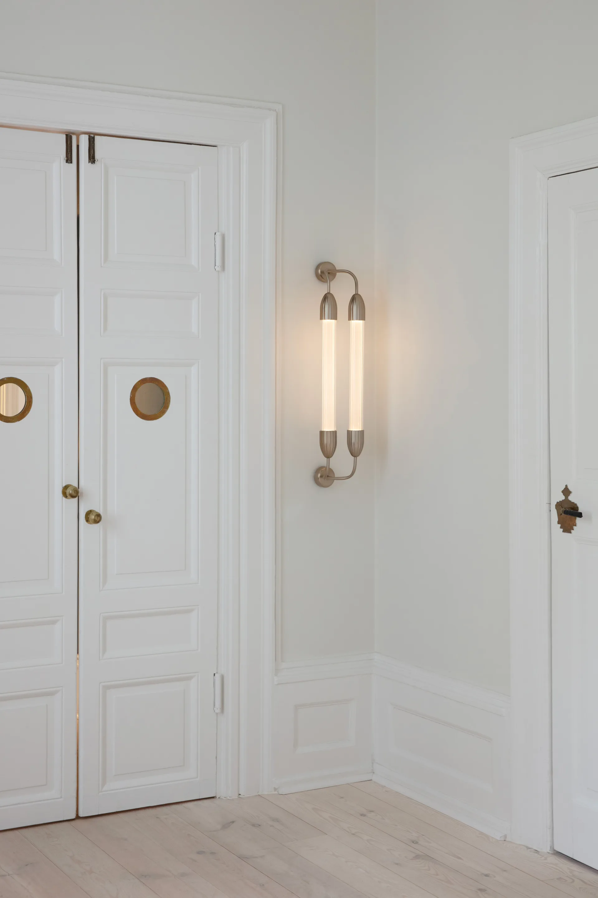 Lemon Squeeze Wall short vägglampa, Double plated brass Umage