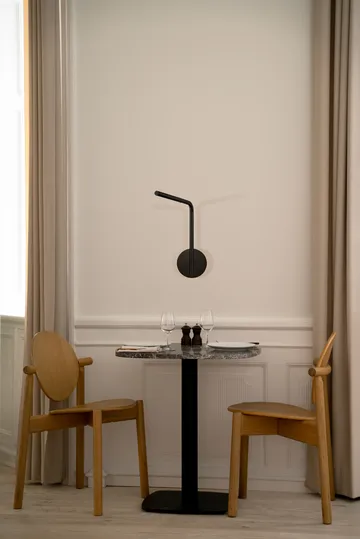 Omni Pivot vägglampa - Black - Umage