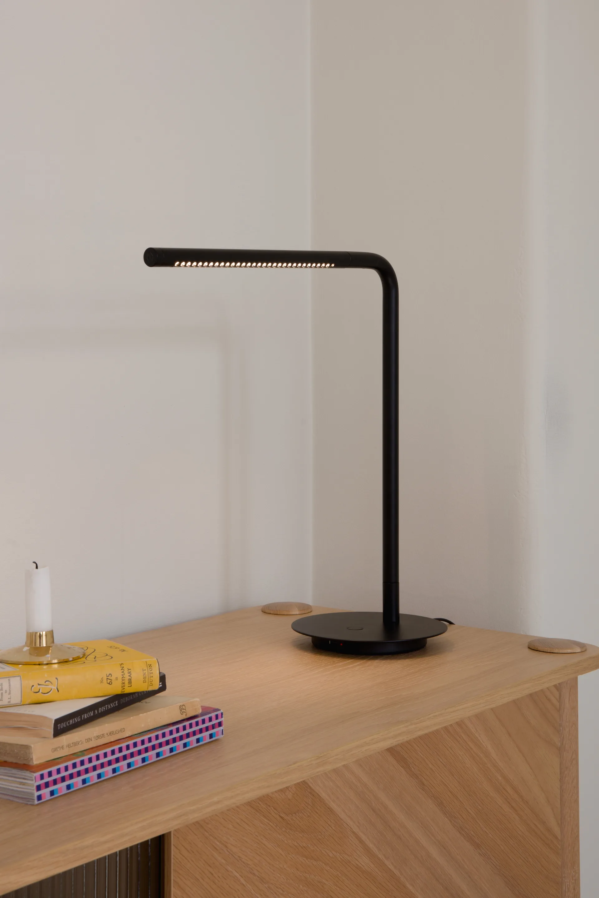 Omni Table bordslampa, Black Umage