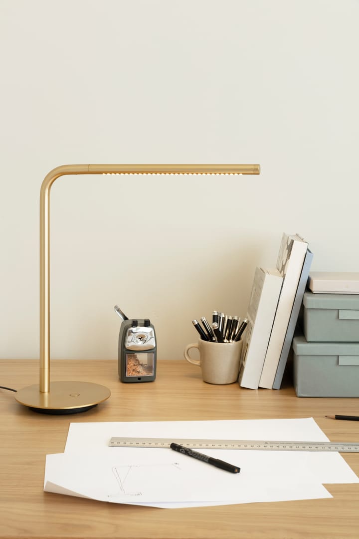 Omni Table bordslampa, Borstad mässing Umage