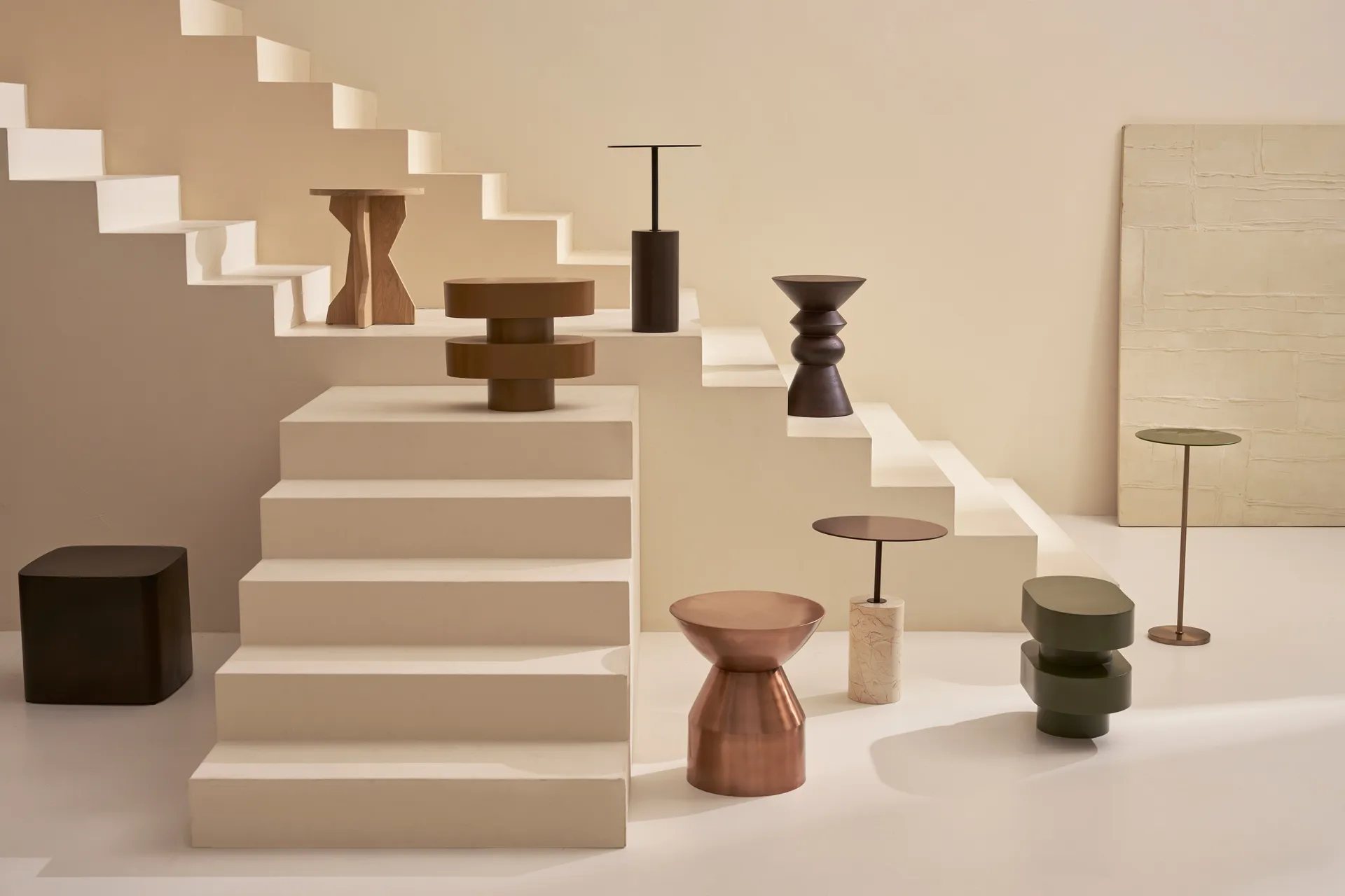 Macy A sidobord ⌀55 cm, Mangoträ URBAN NATURE CULTURE