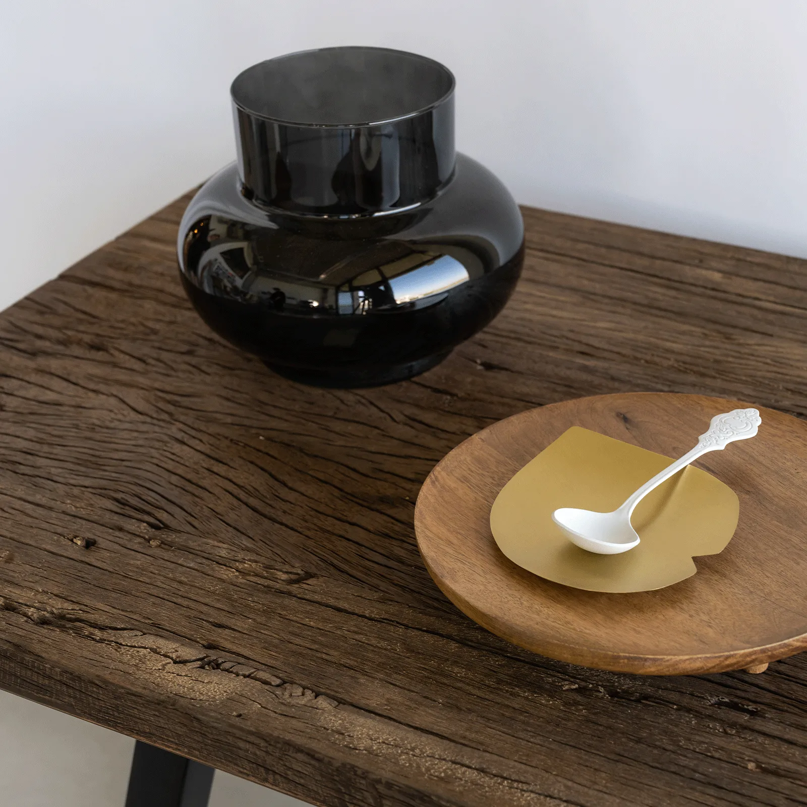 Tummy B vas 17,5 cm, Black URBAN NATURE CULTURE