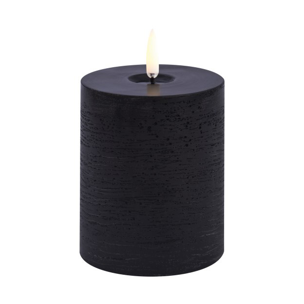 Uyuni Lighting Uyuni LED Blockljus melted Svart rustic, 7,8x10 cm