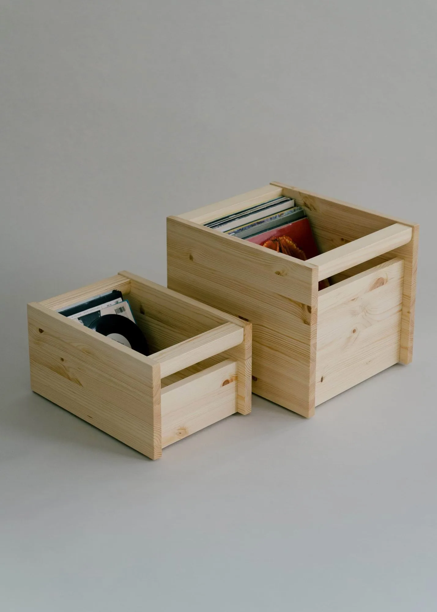 020 Koppa Crate förvaringslåda, Oljevaxad furu, small 29x43x22 cm Vaarnii
