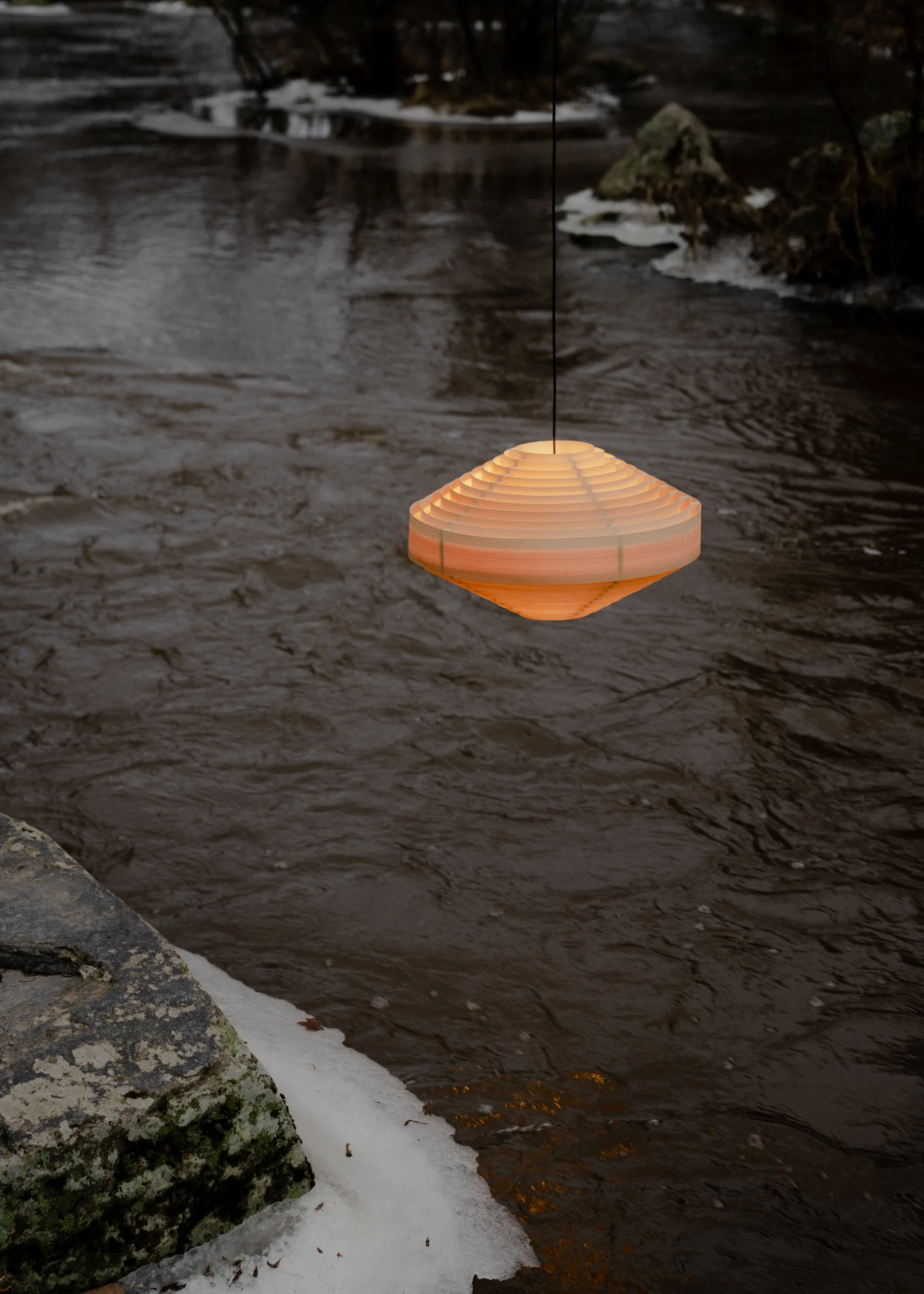 1001 Hans Pendant pendel, Matt oljevaxad furu, Ø38 cm Vaarnii