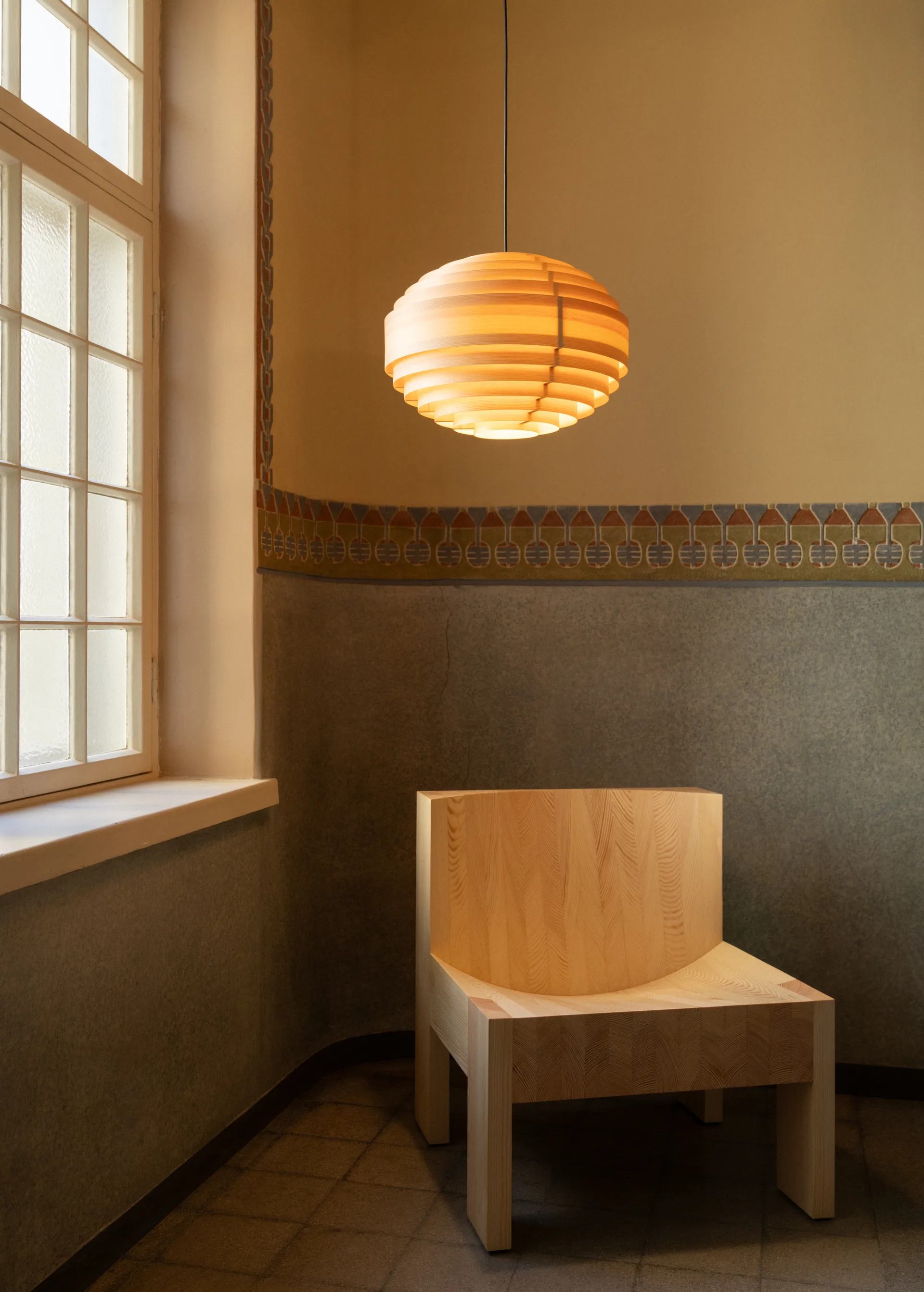 1002 Hans Pendant pendel, Matt oljevaxad furu, Ø46 cm Vaarnii