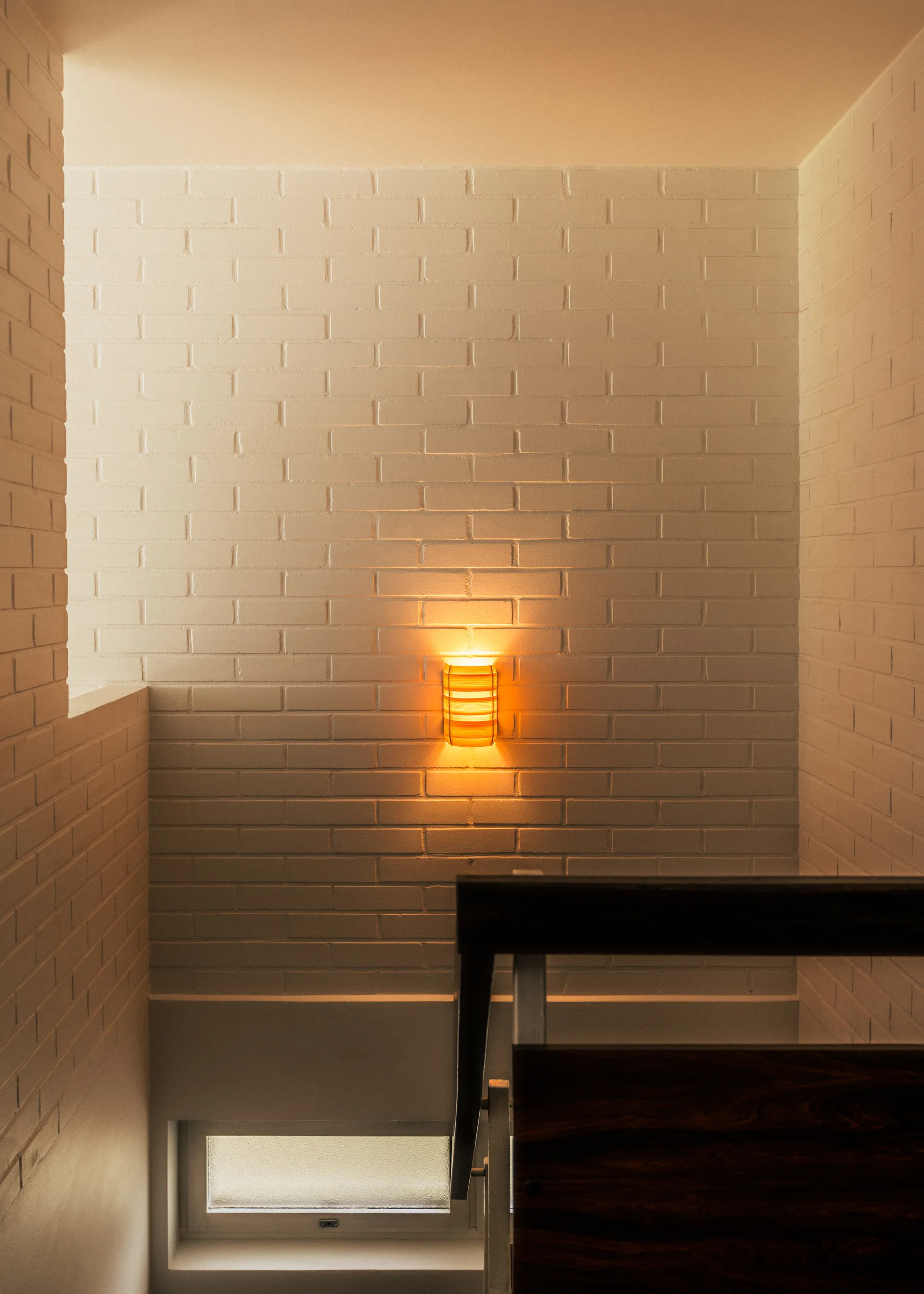 1004 Hans Wall Light vägglampa, Matt oljevaxad furu, 16x24 cm Vaarnii