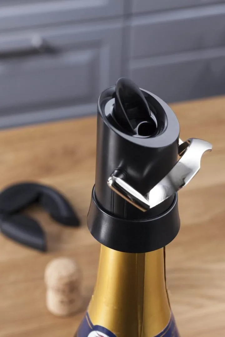 Vacuvin champagneförslutare och serverare, Svart Vacuvin