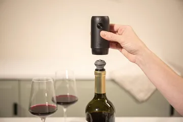 Vacuvin Wine Saver elektrisk vakumpump - Svart - Vacuvin