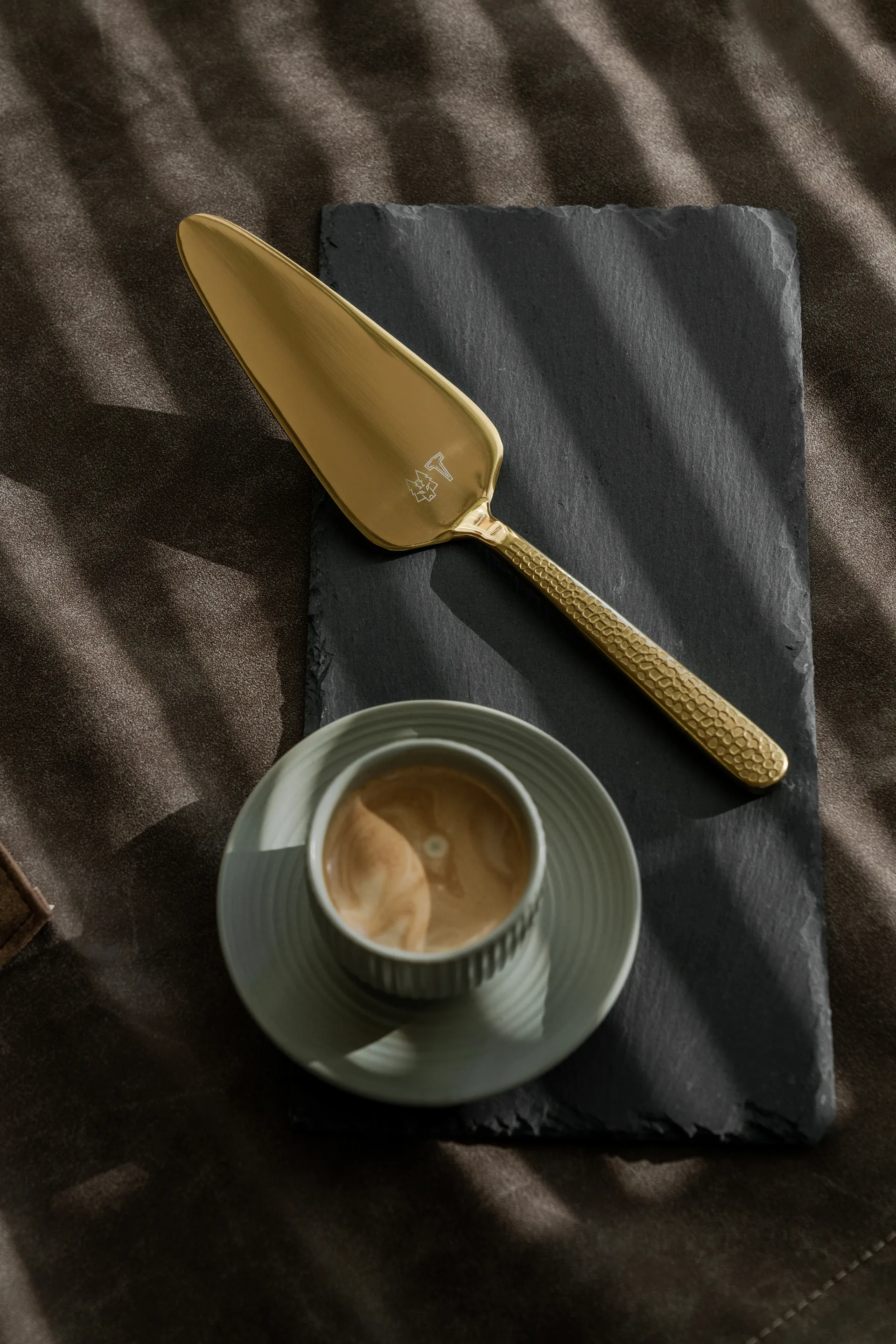 Duga espressokopp med fat 4-pack, Vit, sandgrå, antracit, svart Vargen & Thor