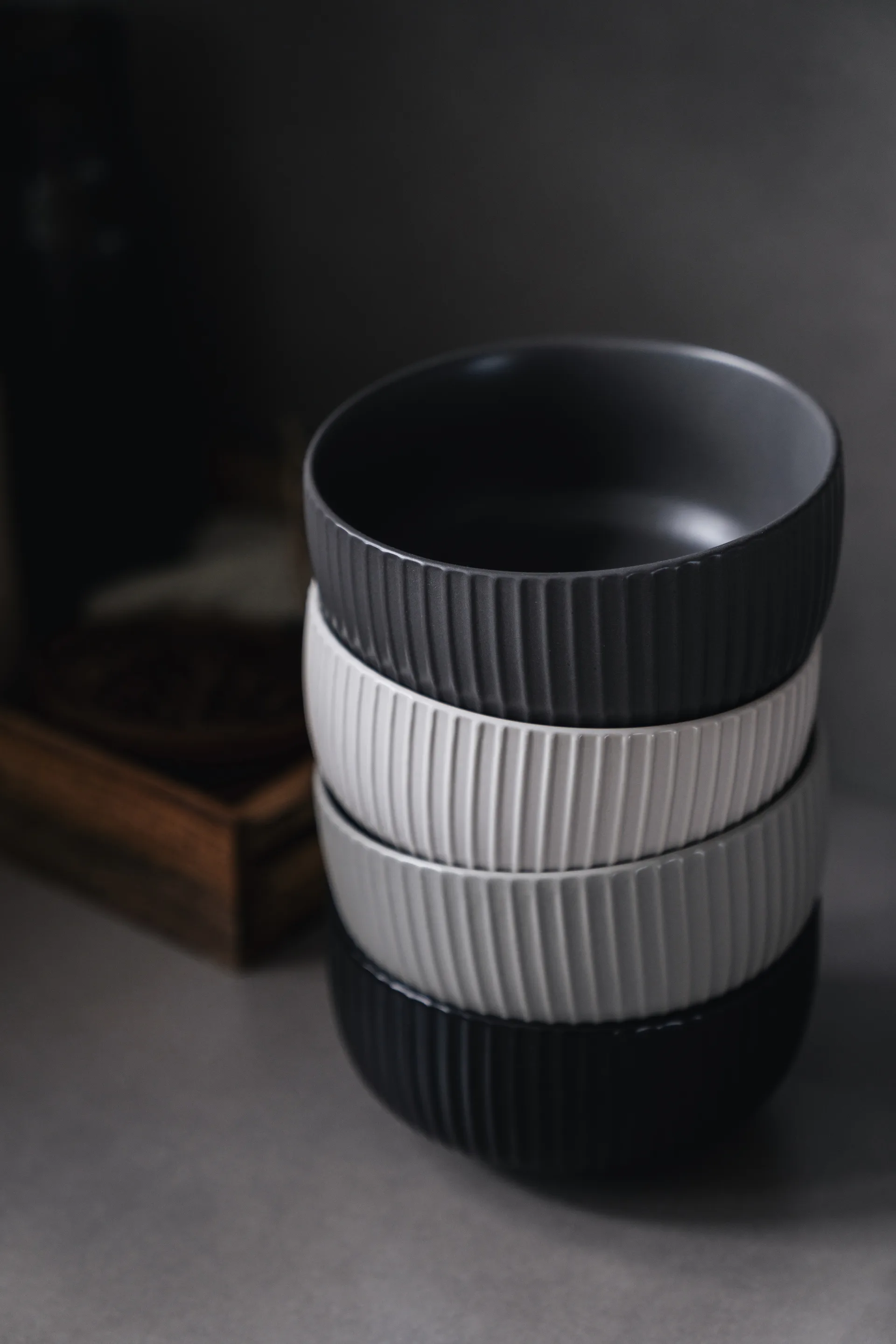 Duga flinga skål 70 cl 4-pack, Vit, sandgrå, antracit, svart Vargen & Thor