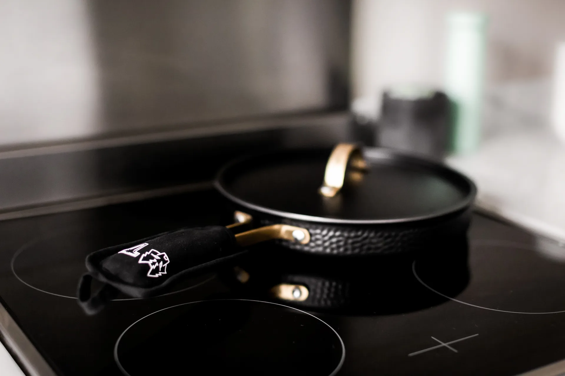 Ulla värmeskydd, Svart Vargen & Thor