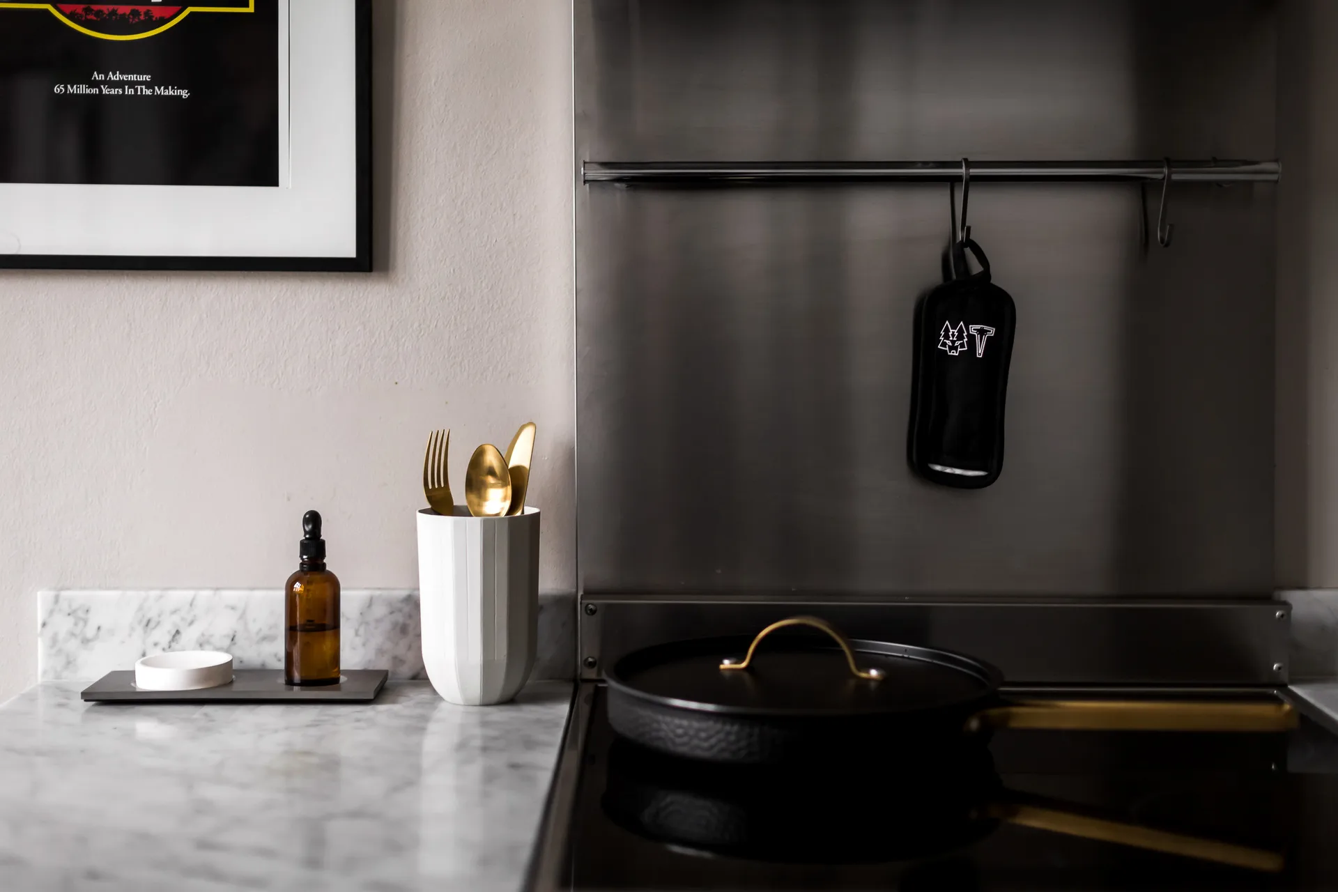 Ulla värmeskydd, Svart Vargen & Thor