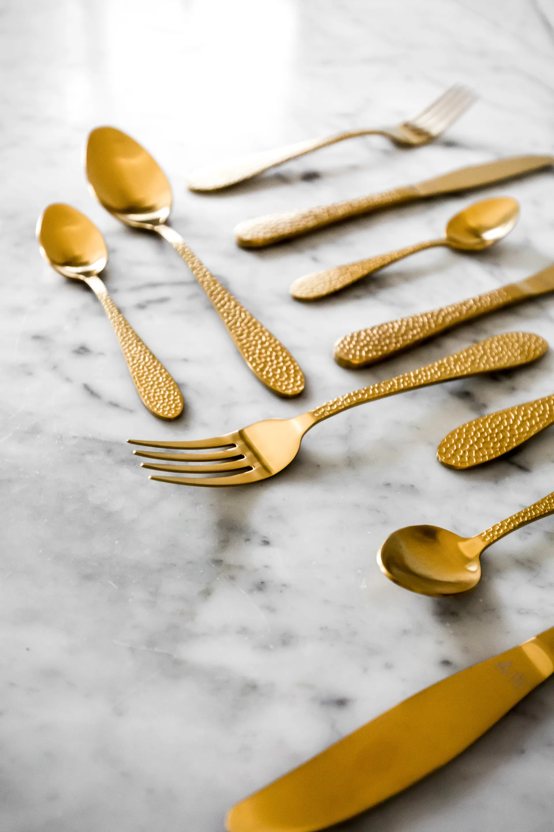 Vargen & Thor bestickset 16 delar, Nimbus, mässing Vargen & Thor