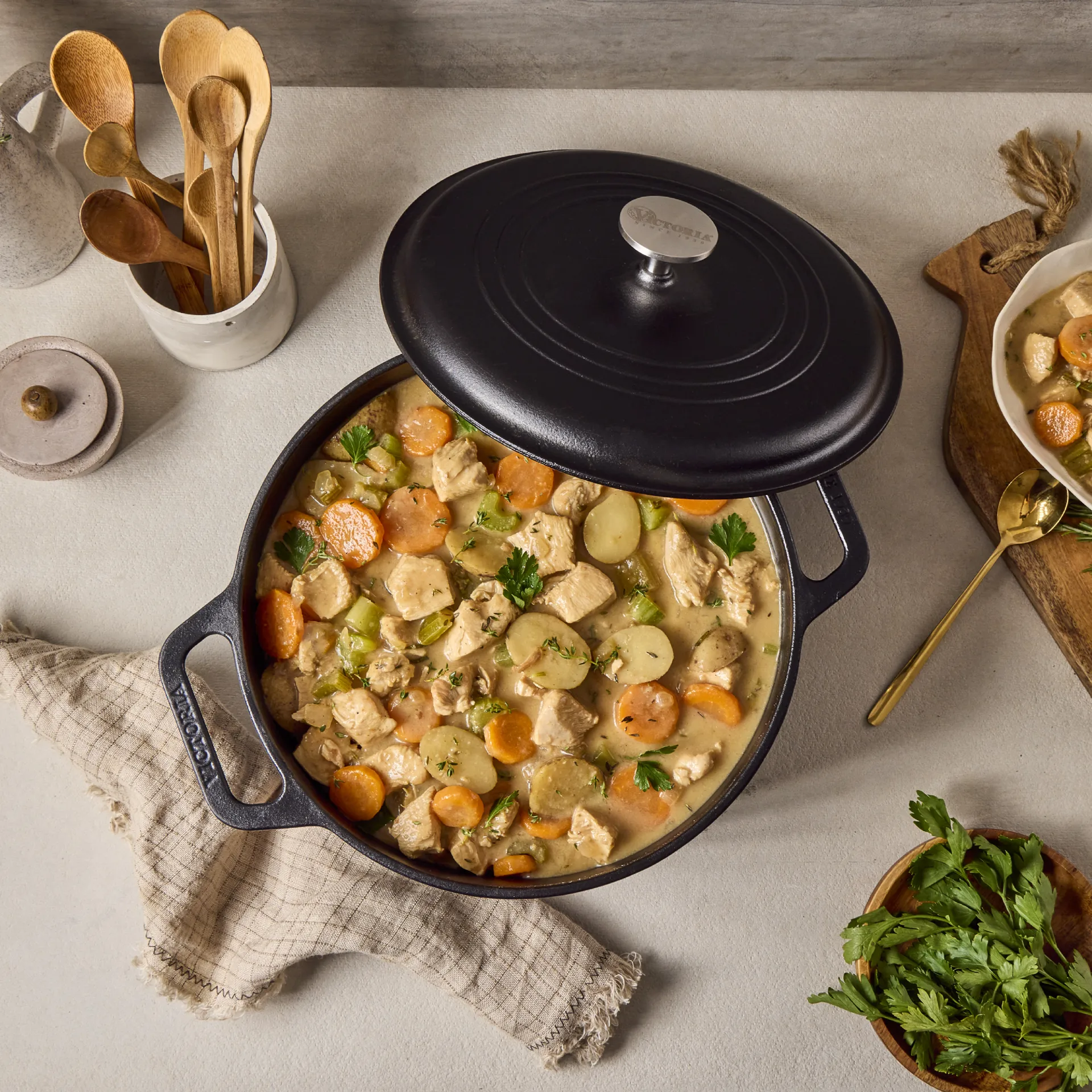 Gjutjärnsgryta Ø26 cm, 5,7 l Victoria