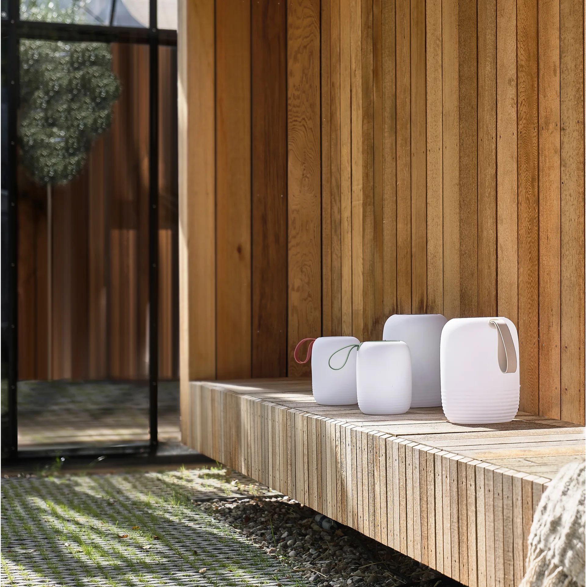 Hav LED-lampa med högtalare portabel Ø12,5 cm, White-sand Villa Collection