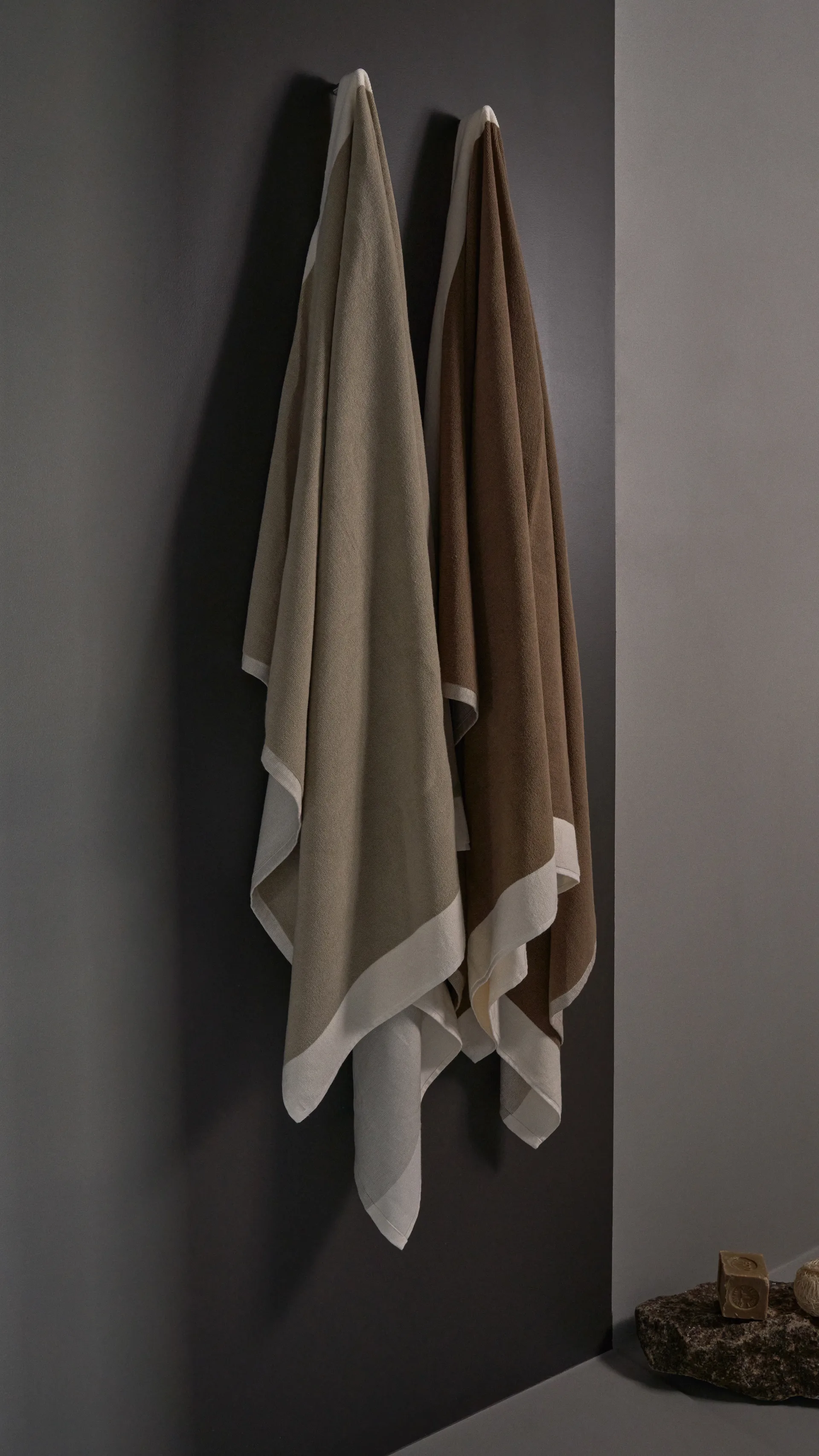 Vipp105 strandhandduk, Taupe, 100x180 cm Vipp