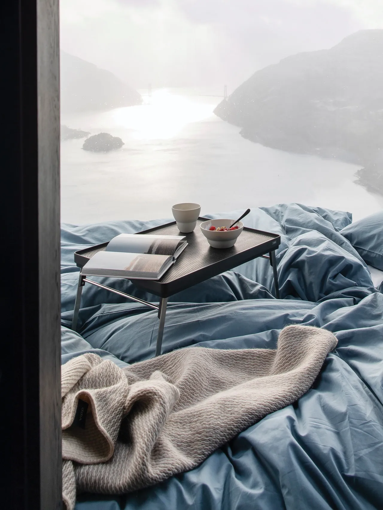 Vipp401 sängbricka 47,6x36,6x23,8 cm, Black Vipp