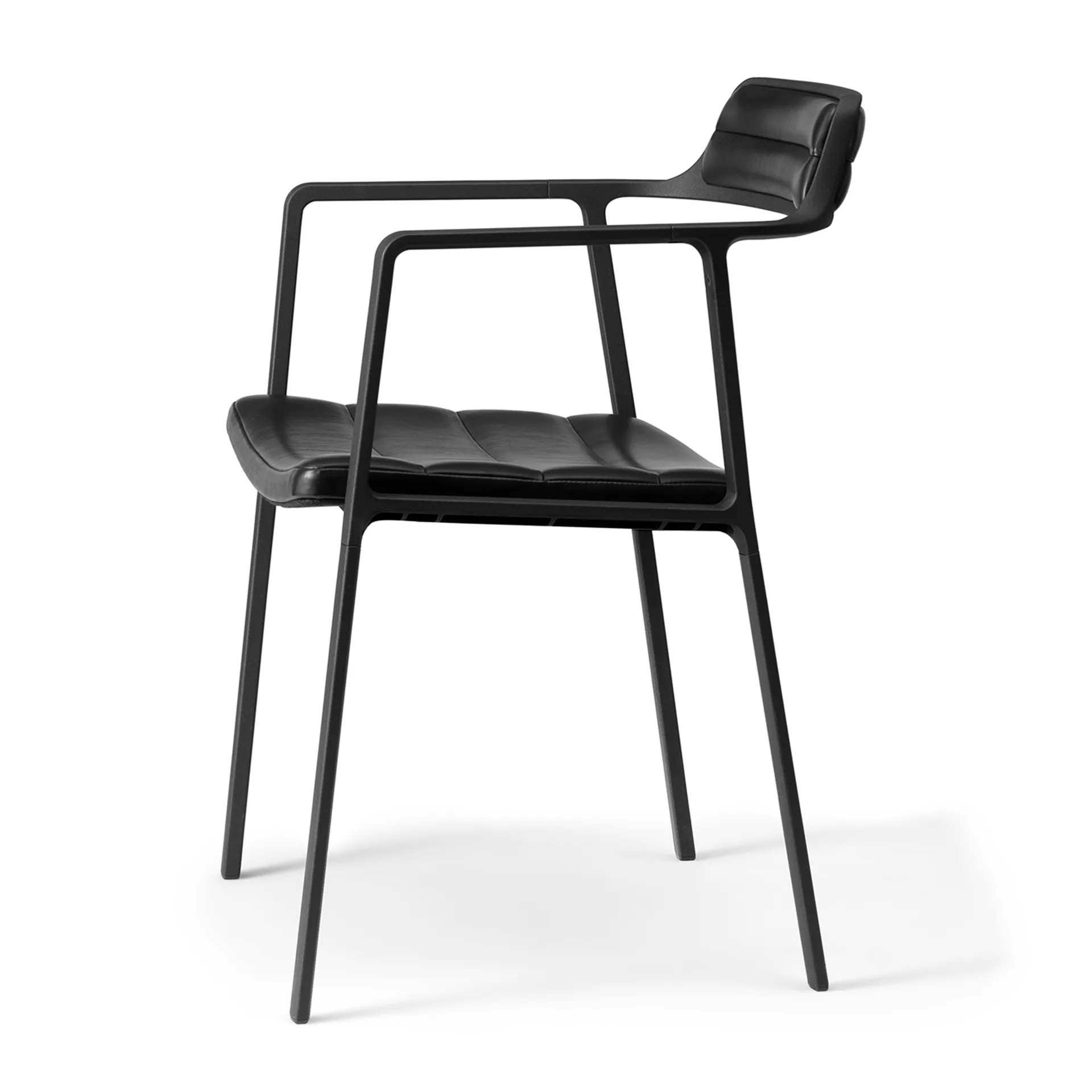 Vipp451 stol, Black aluminium-black leather Vipp