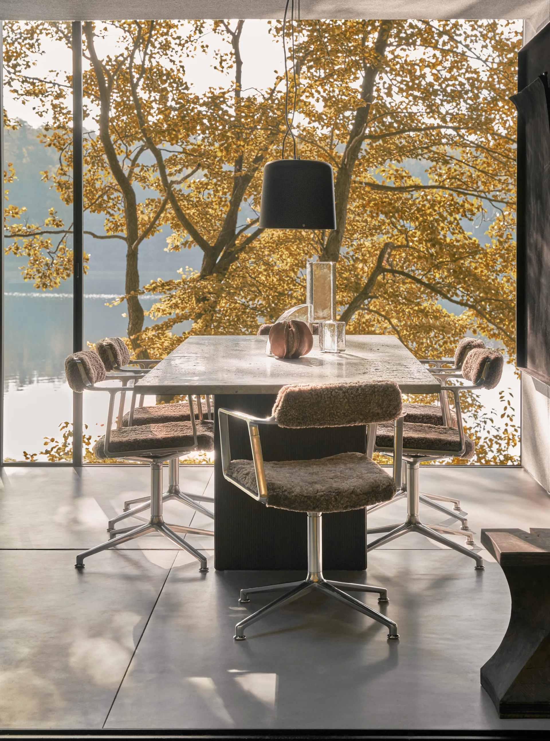 Vipp452 kontorsstol curly limited edition, Brown Sheepskin Vipp