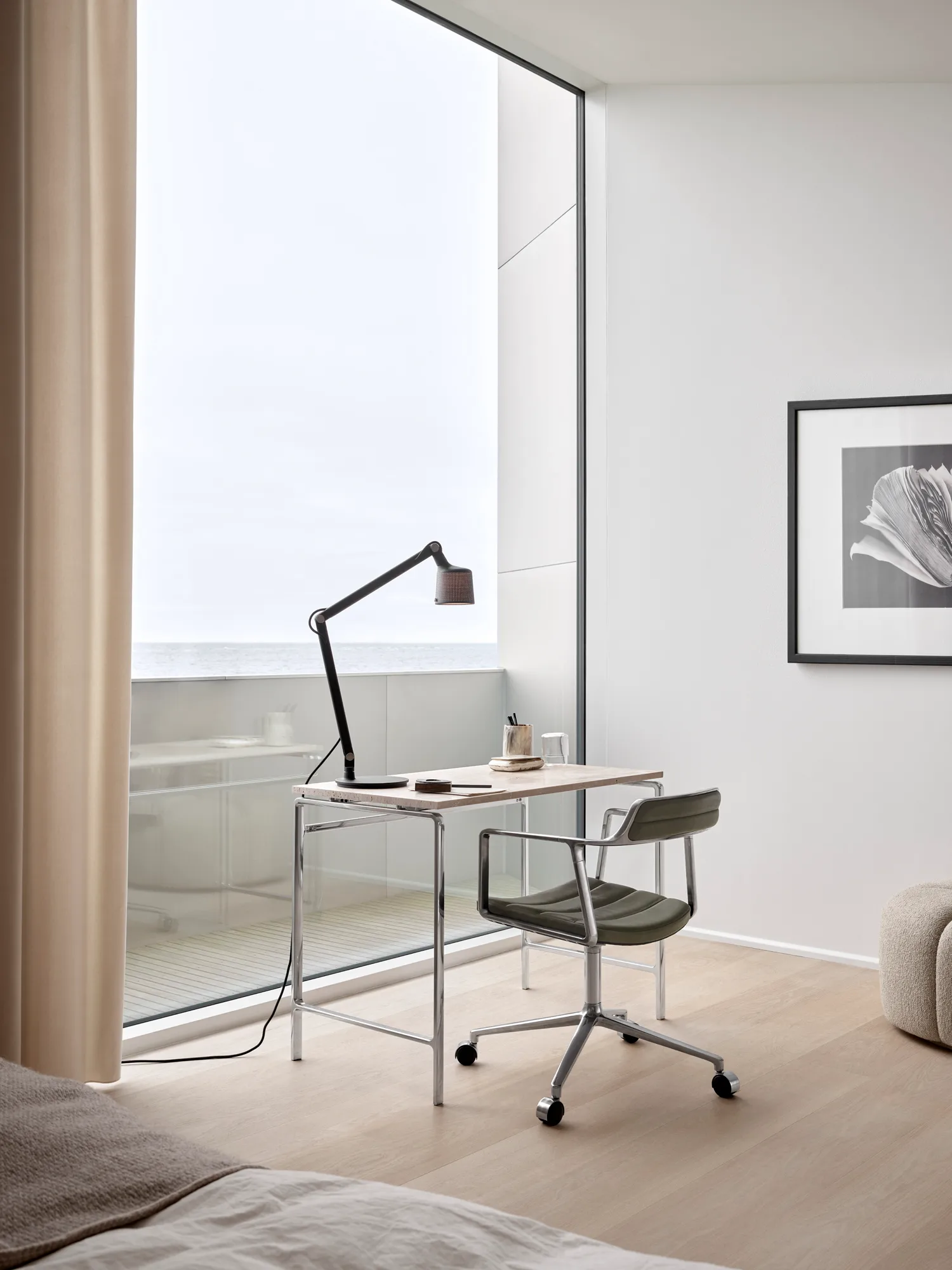 Vipp452 Swivel kontorsstol med hjul, Pol. aluminium-bosco green Vipp