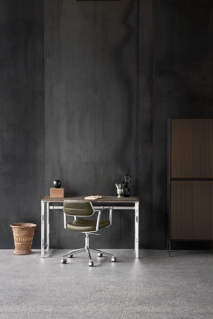 Vipp453+ Swivel kontorsstol med hjul, Pol. aluminium-black leather Vipp