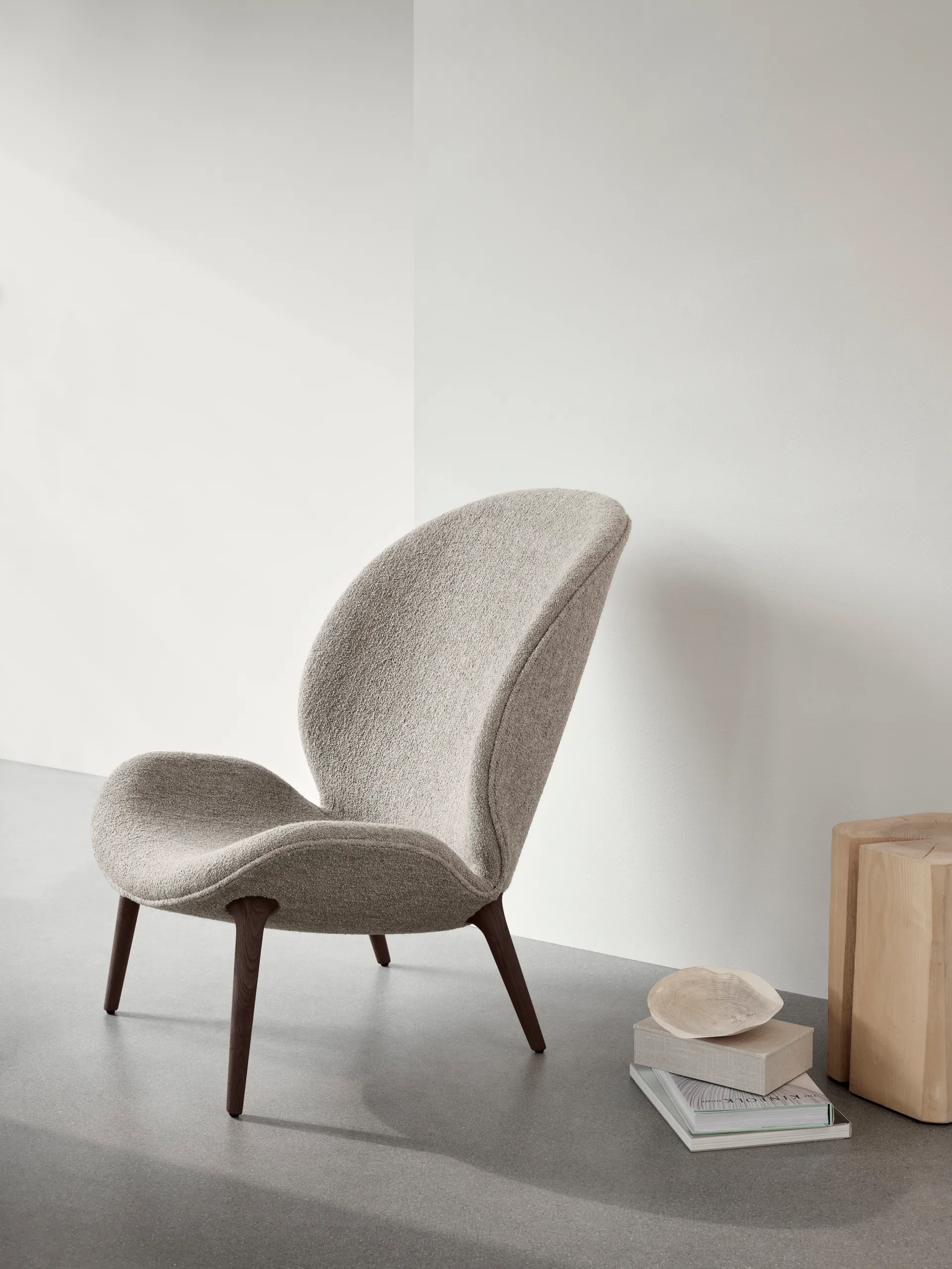 Vipp466 Lodge loungefåtölj, Dark oak-Soprano 03 Vipp