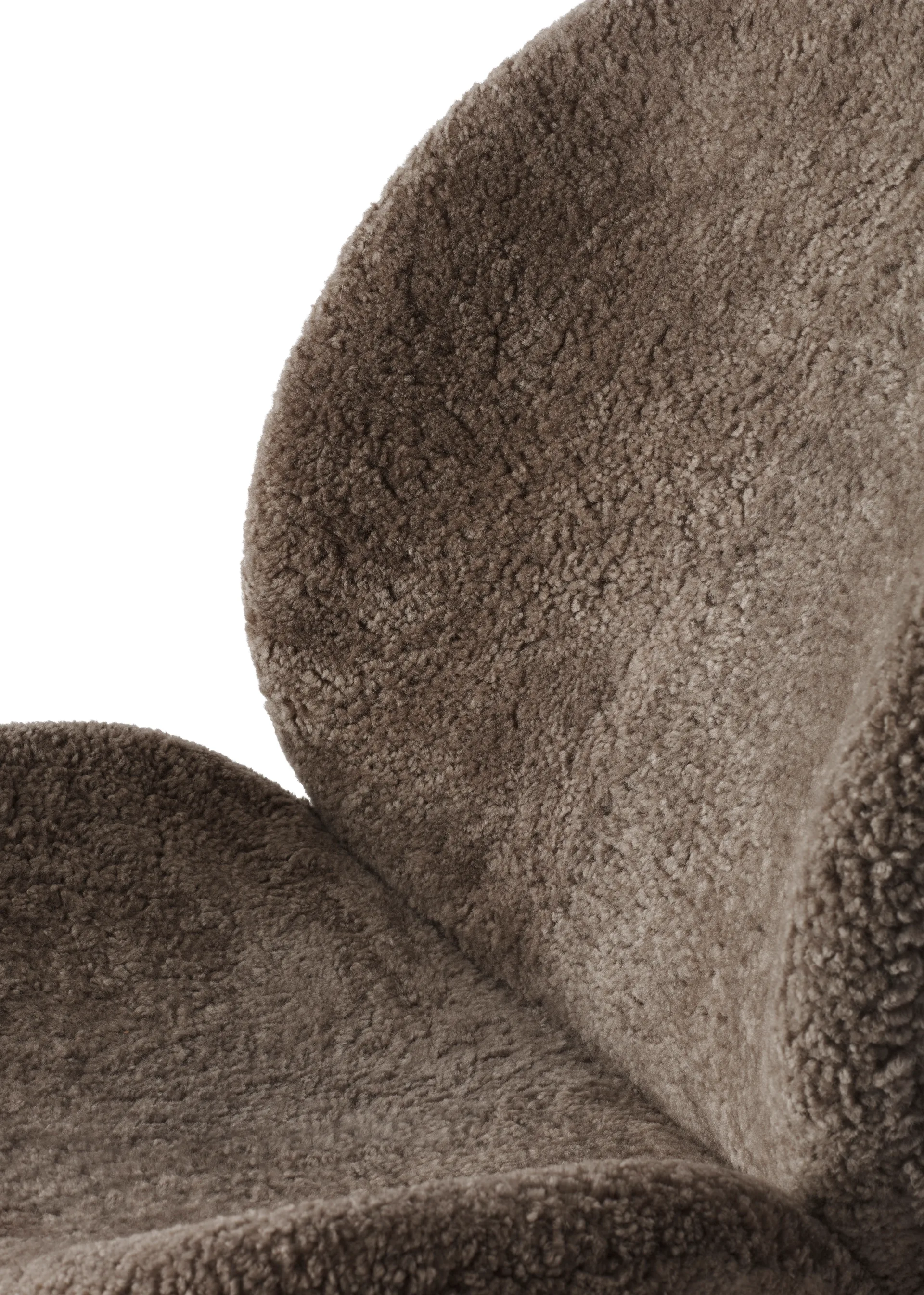 Vipp469 Lodge loungefåtölj low back, Curly 07 umber-dark oak Vipp