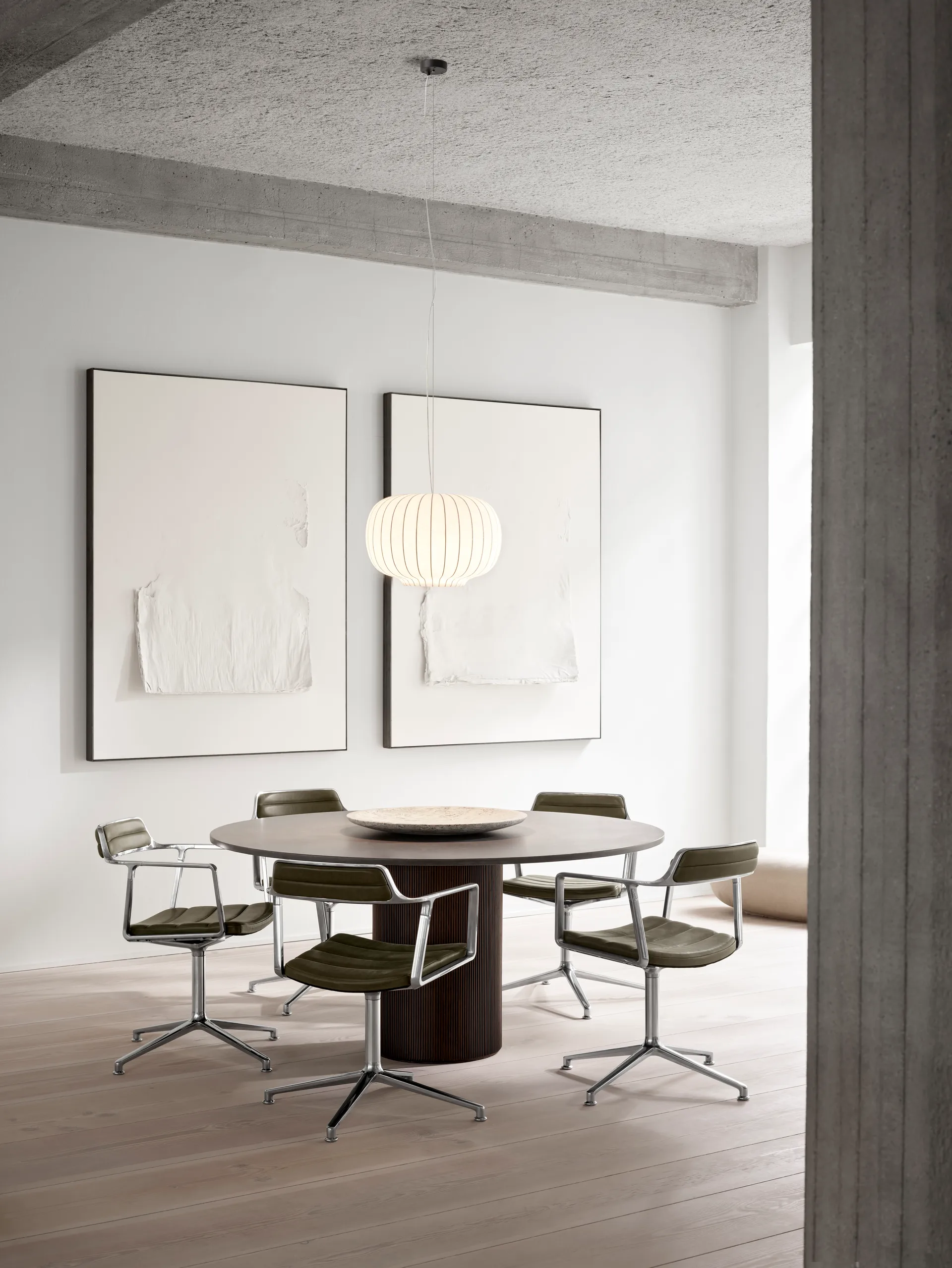 Vipp494 Cabin matbord Ø130 cm, Grey marble-dark oak Vipp